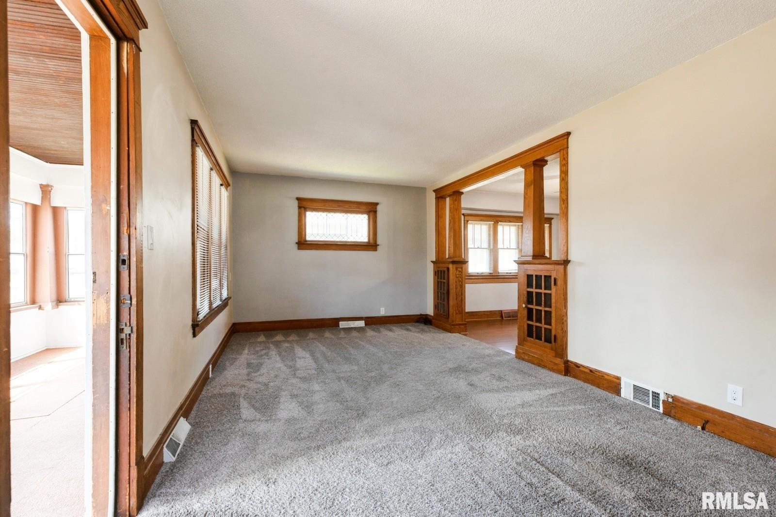 834 4th Avenue South, Clinton, Iowa image 6