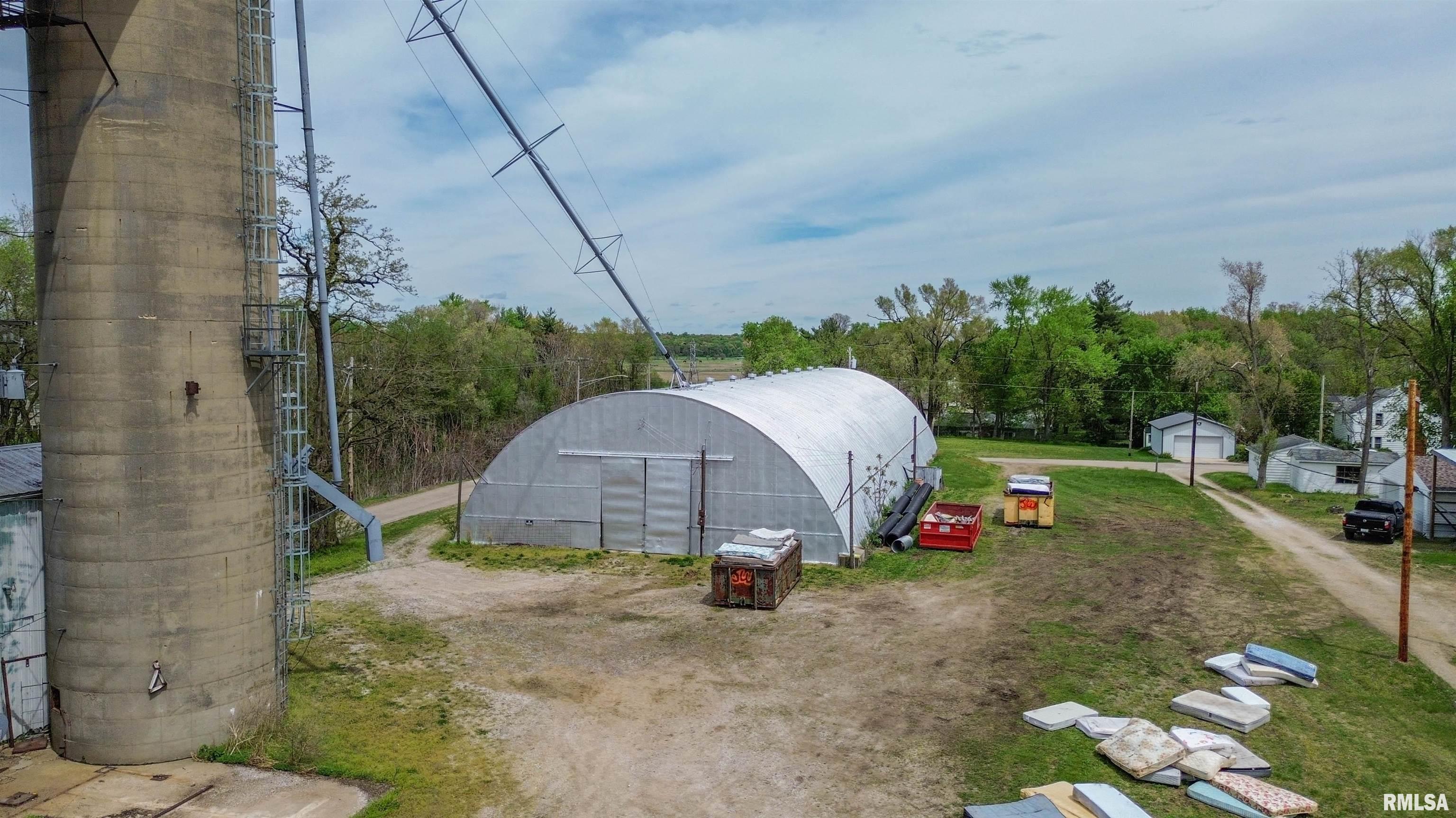 300 N Broadway Street, Manito, Illinois image 21
