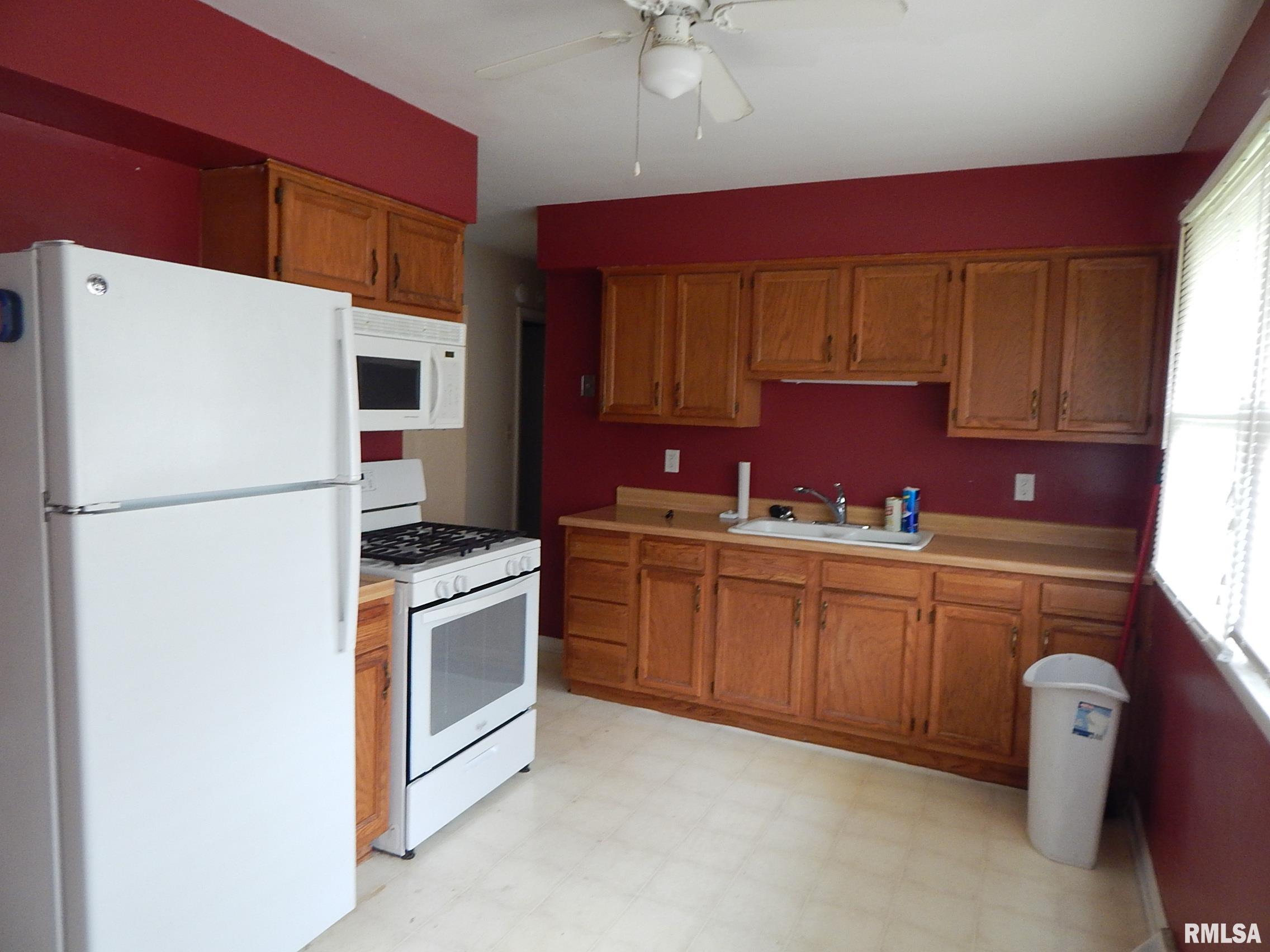 2228 N Fairmount Street, Davenport, Iowa image 3