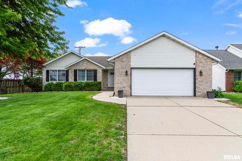 Homes For Sale - 2413 Gander Road<br/> Sangamon County, Springfield, IL 62711