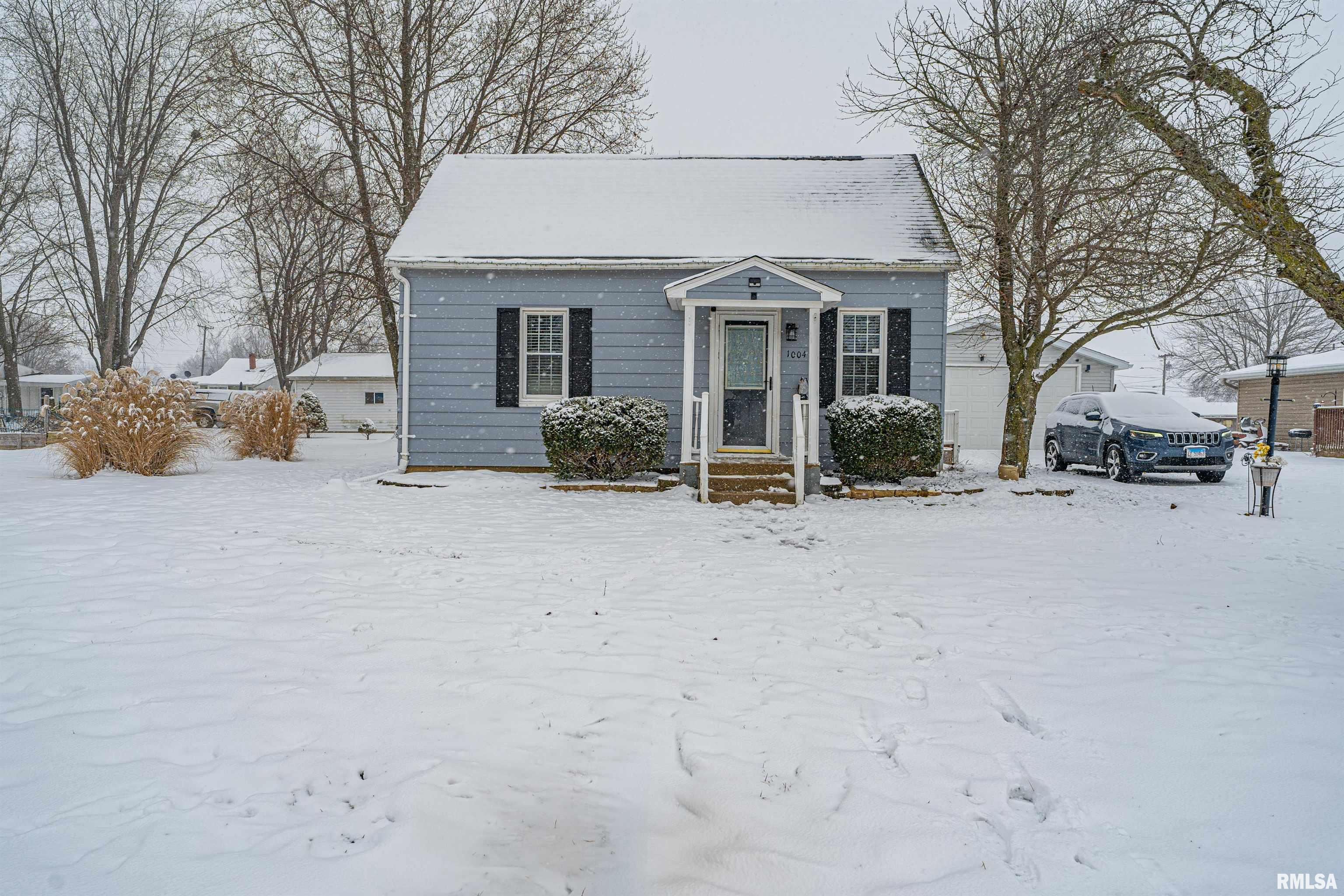 1004 S Elm Street, Delavan, Illinois image 3