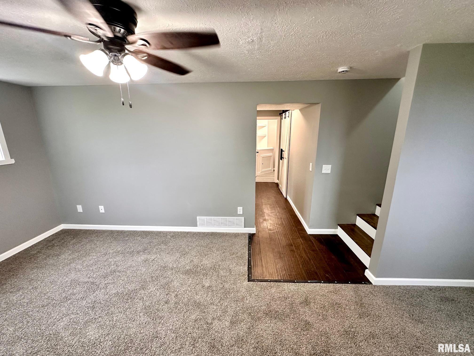 29 Greenbriar Drive, Jacksonville, Illinois image 18