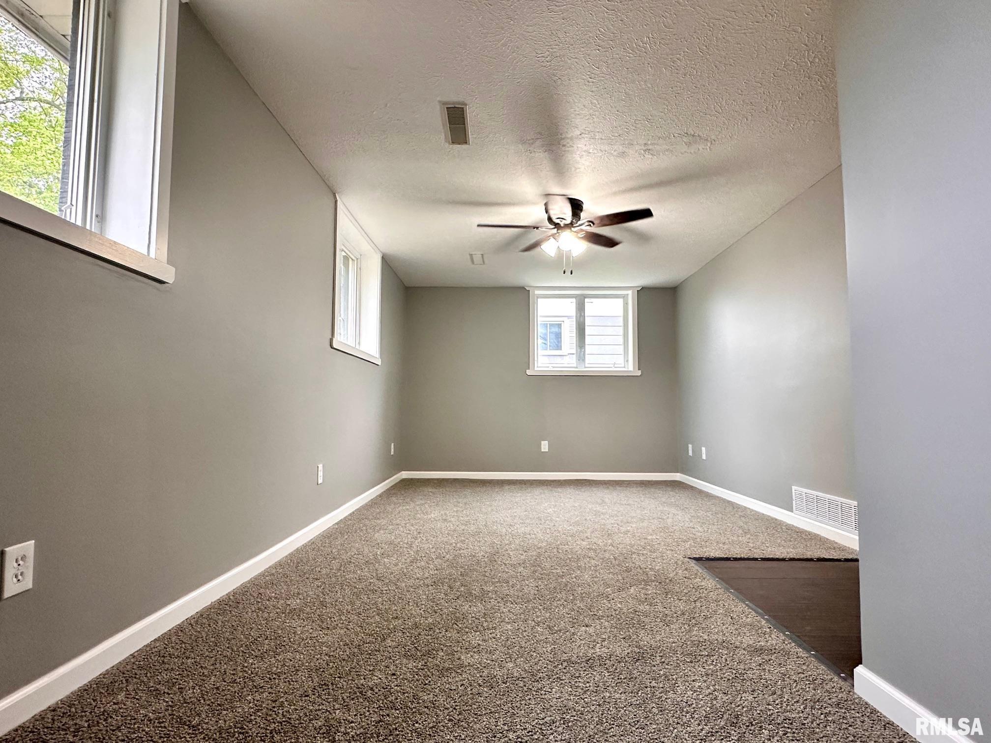 29 Greenbriar Drive, Jacksonville, Illinois image 19