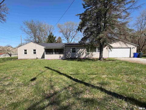 Homes For Sale - 616 E Hays Avenue<br/> Decatur, IL 62526