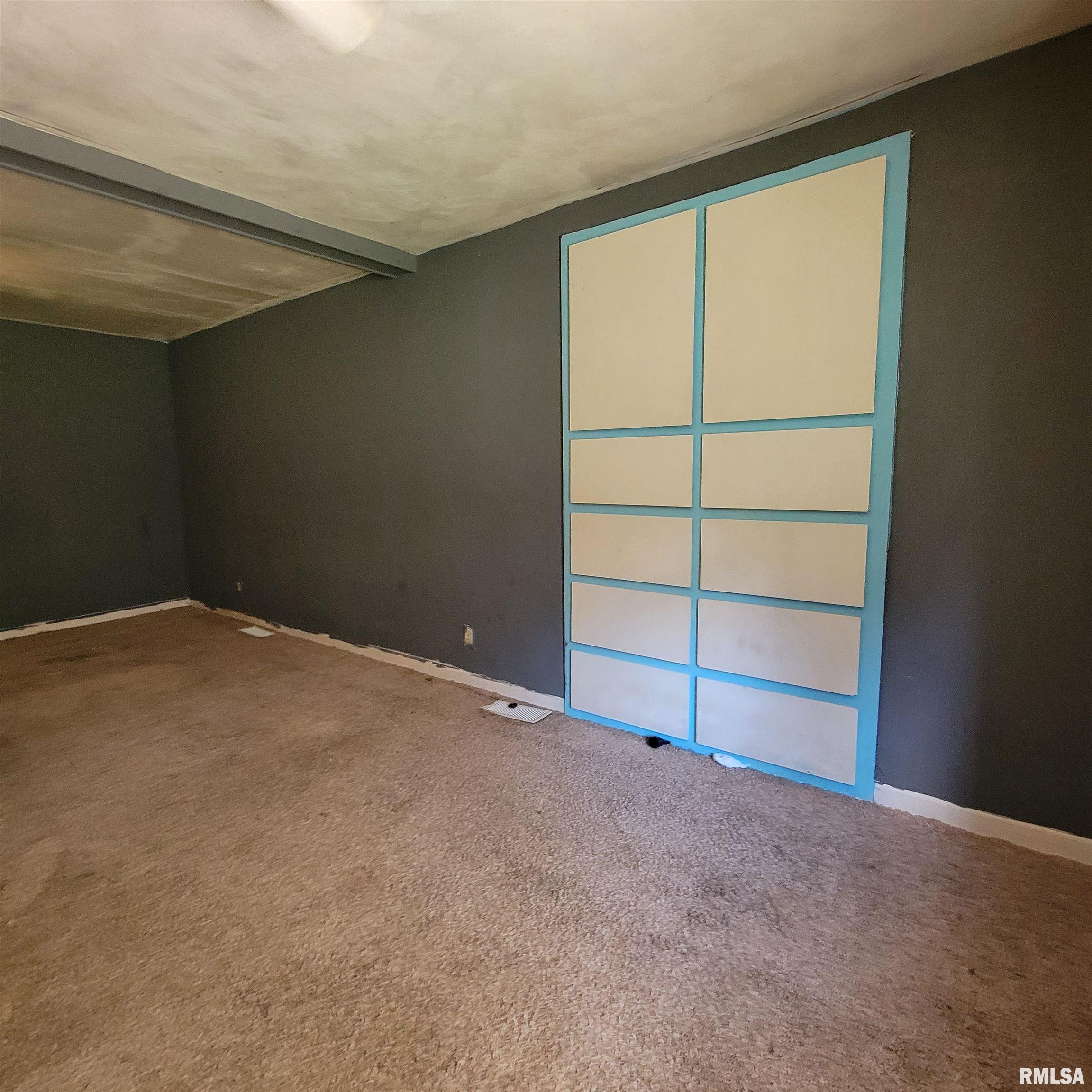 714 Monge Avenue, Pekin, Illinois image 12