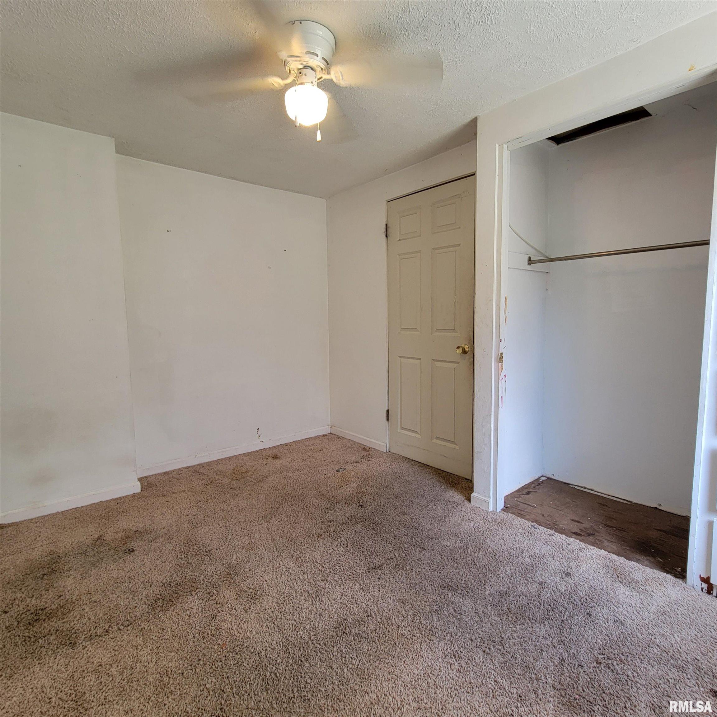 714 Monge Avenue, Pekin, Illinois image 15