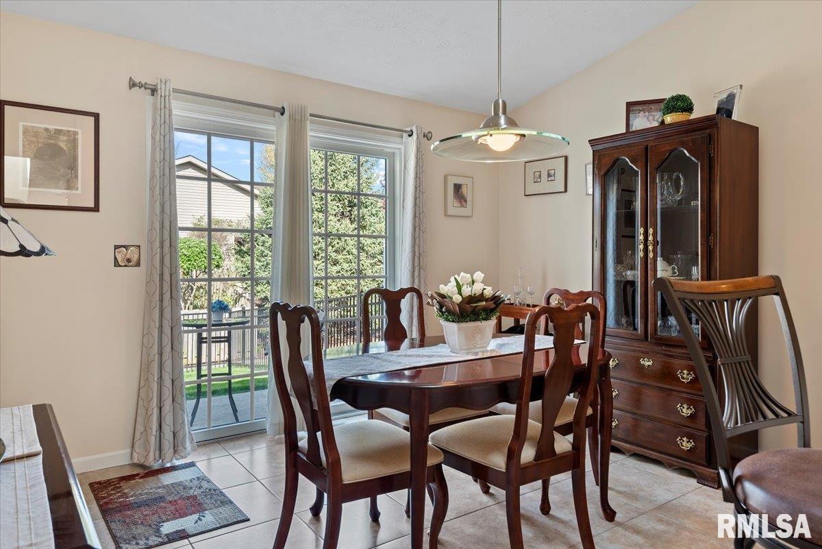 2811 Haggard Drive, Springfield, Illinois image 12