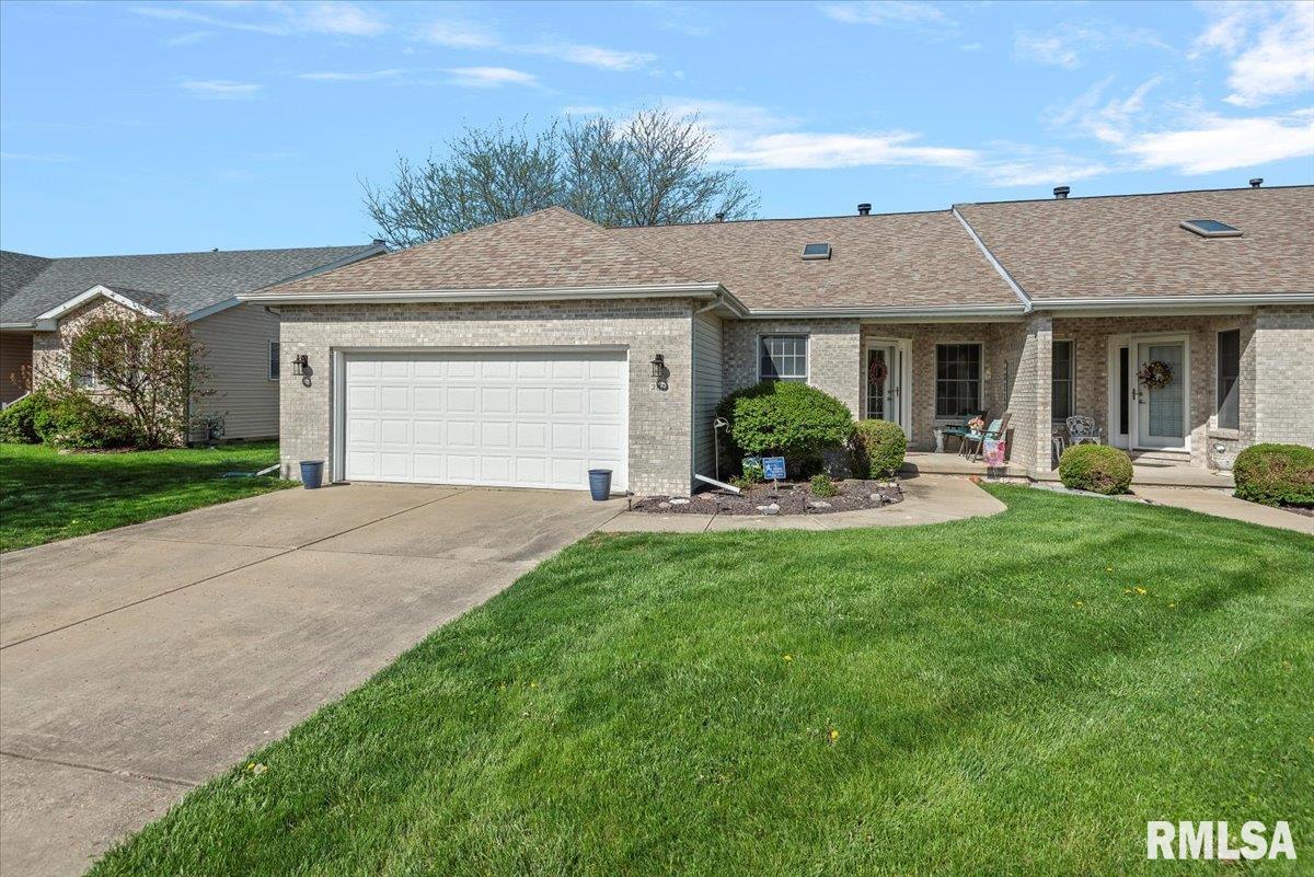 2811 Haggard Drive, Springfield, Illinois image 1