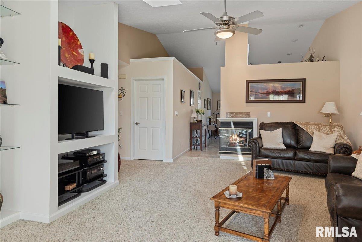 2811 Haggard Drive, Springfield, Illinois image 4