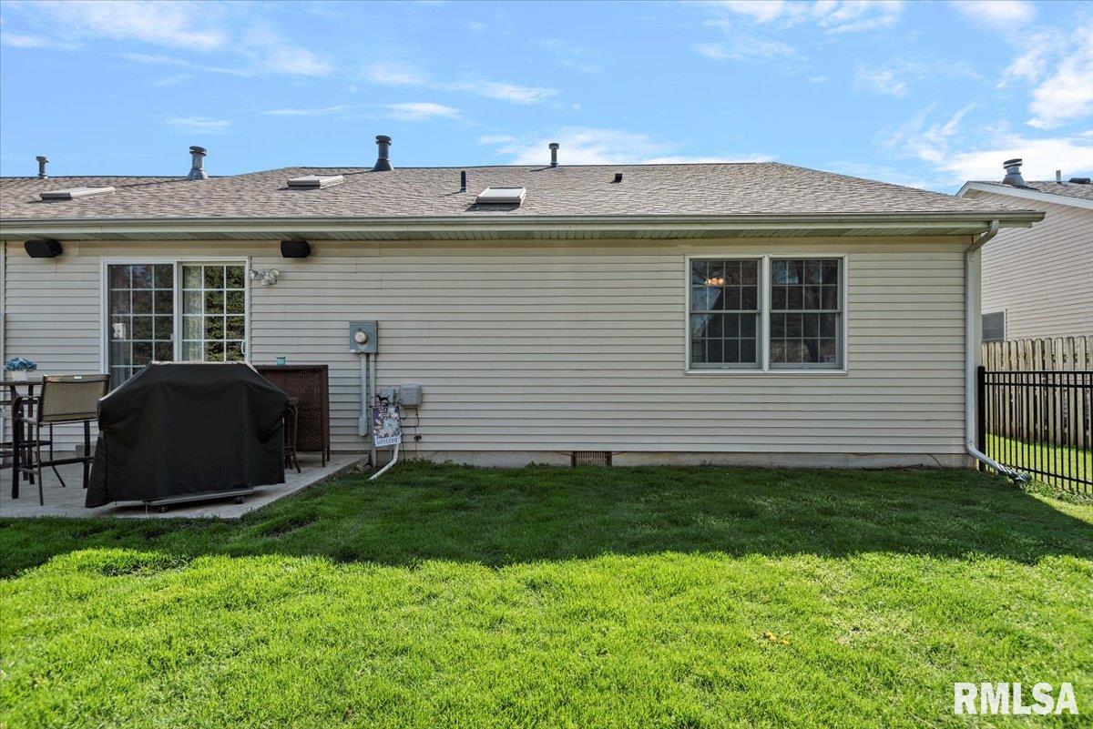 2811 Haggard Drive, Springfield, Illinois image 32