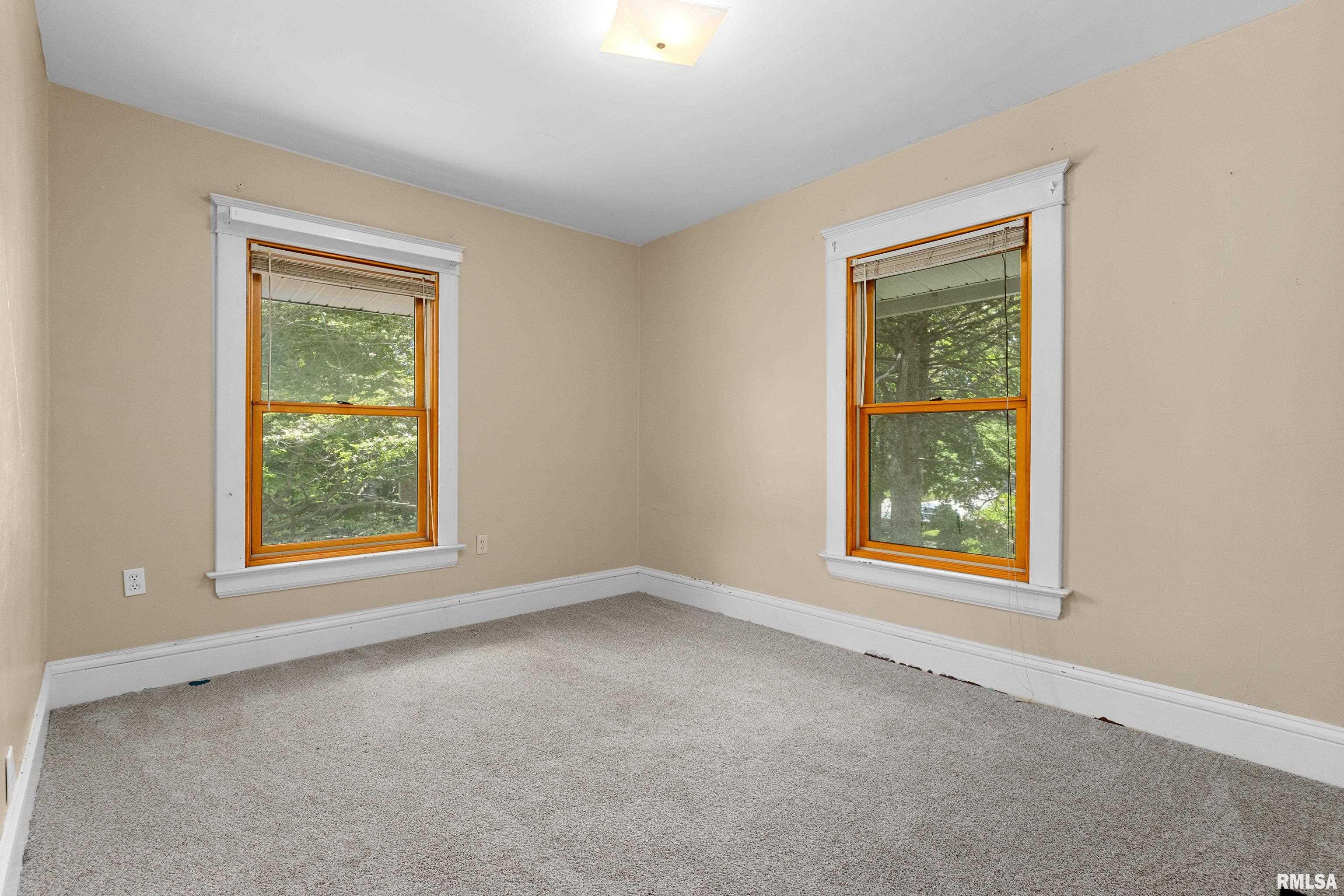 846 N Cherry Street, Galesburg, Illinois image 25