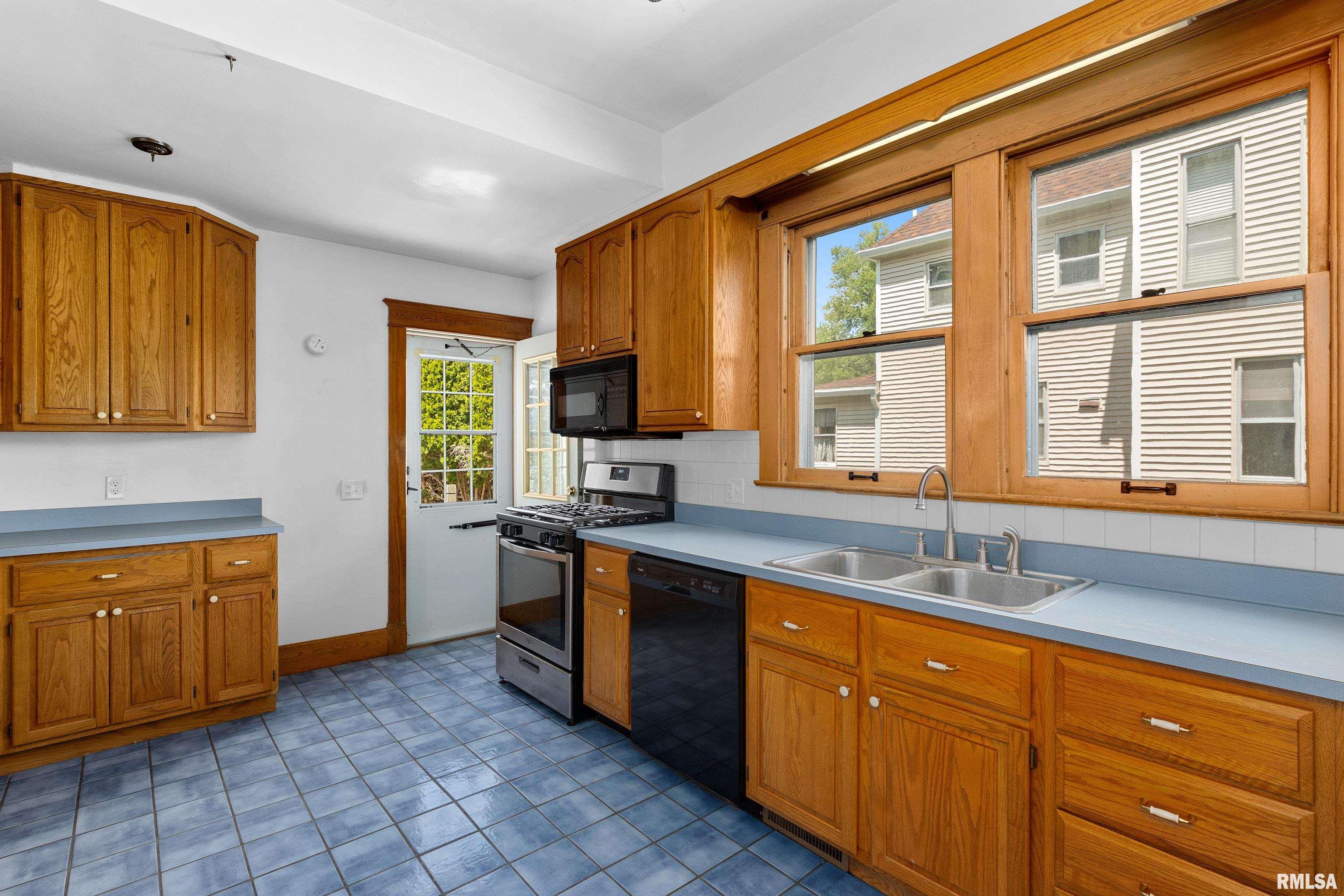 846 N Cherry Street, Galesburg, Illinois image 14