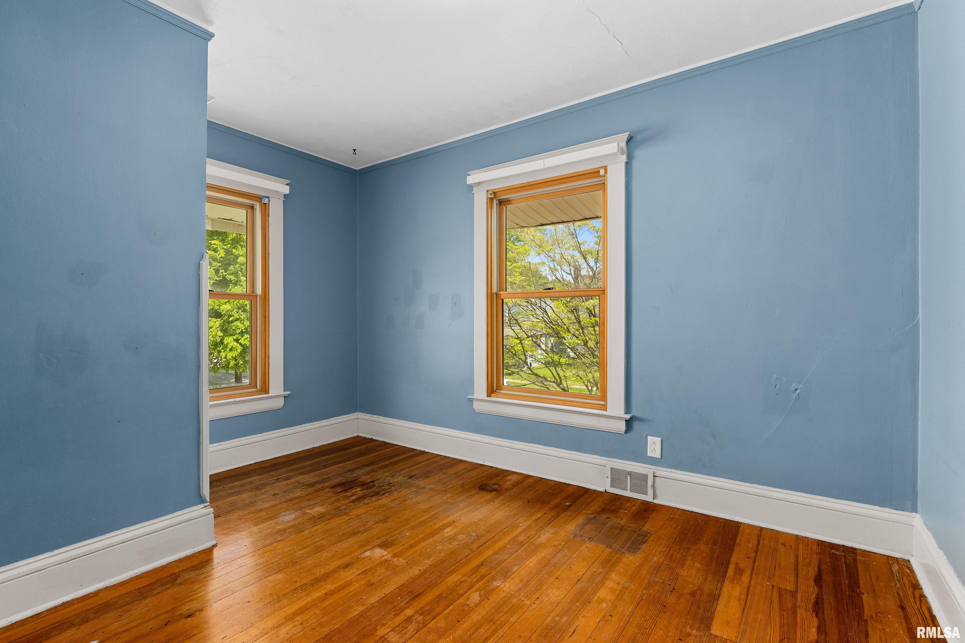 846 N Cherry Street, Galesburg, Illinois image 22