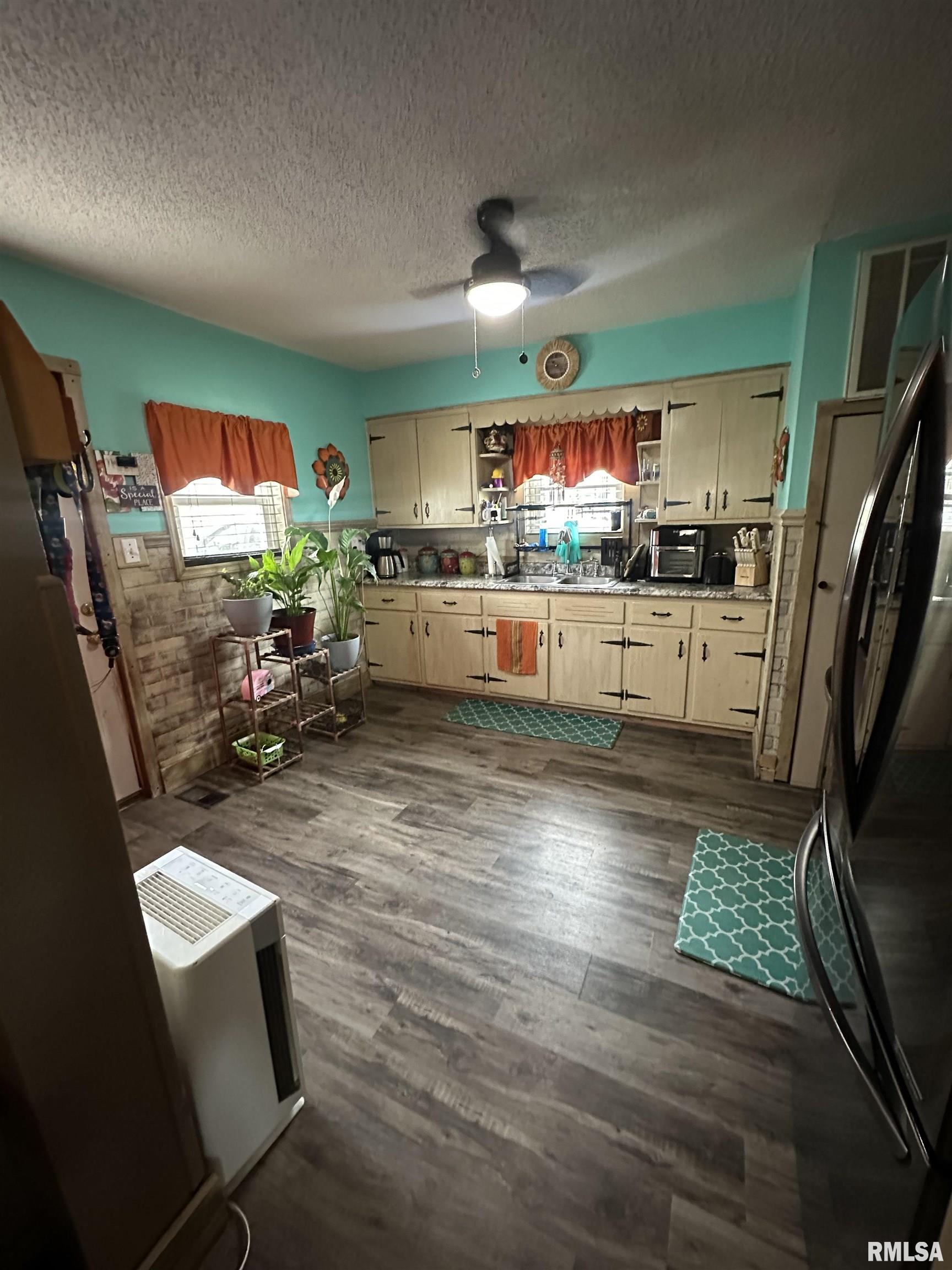 812 W Lindell Street, West Frankfort, Illinois image 4