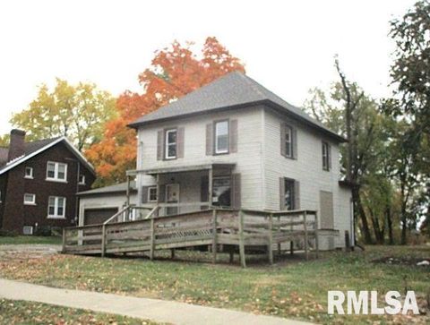 Homes For Sale - 419 E Walnut Street<br/> Washburn, IL 61570