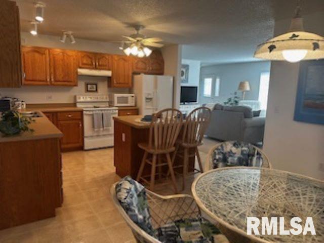 4907 Lakeview Drive, Quincy, Illinois image 12
