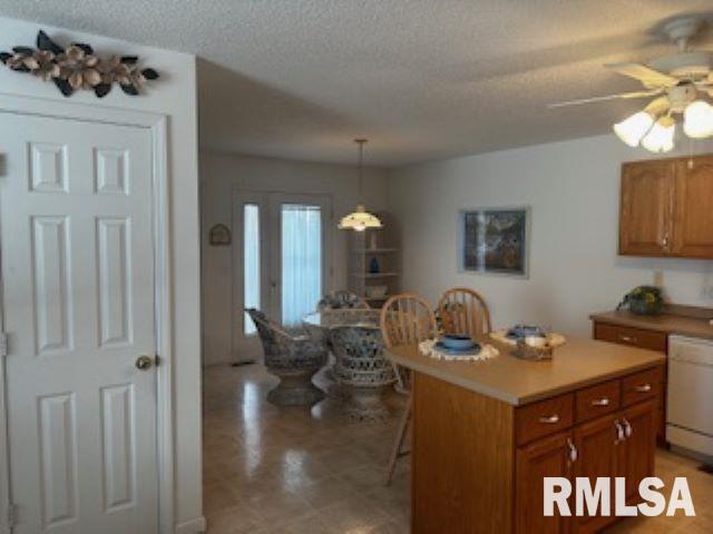 4907 Lakeview Drive, Quincy, Illinois image 8