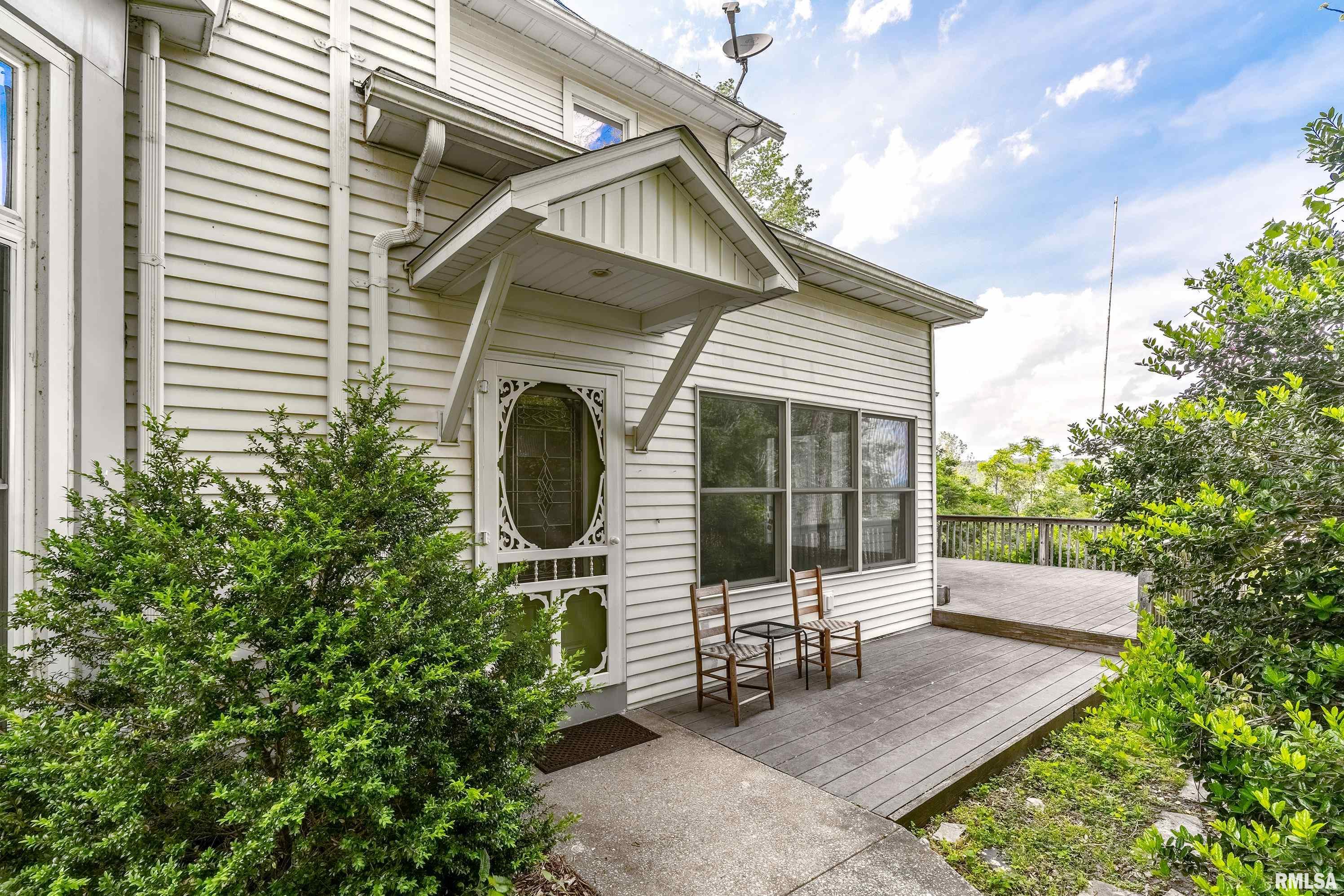 213 E Chatham Street, Golconda, Illinois image 7