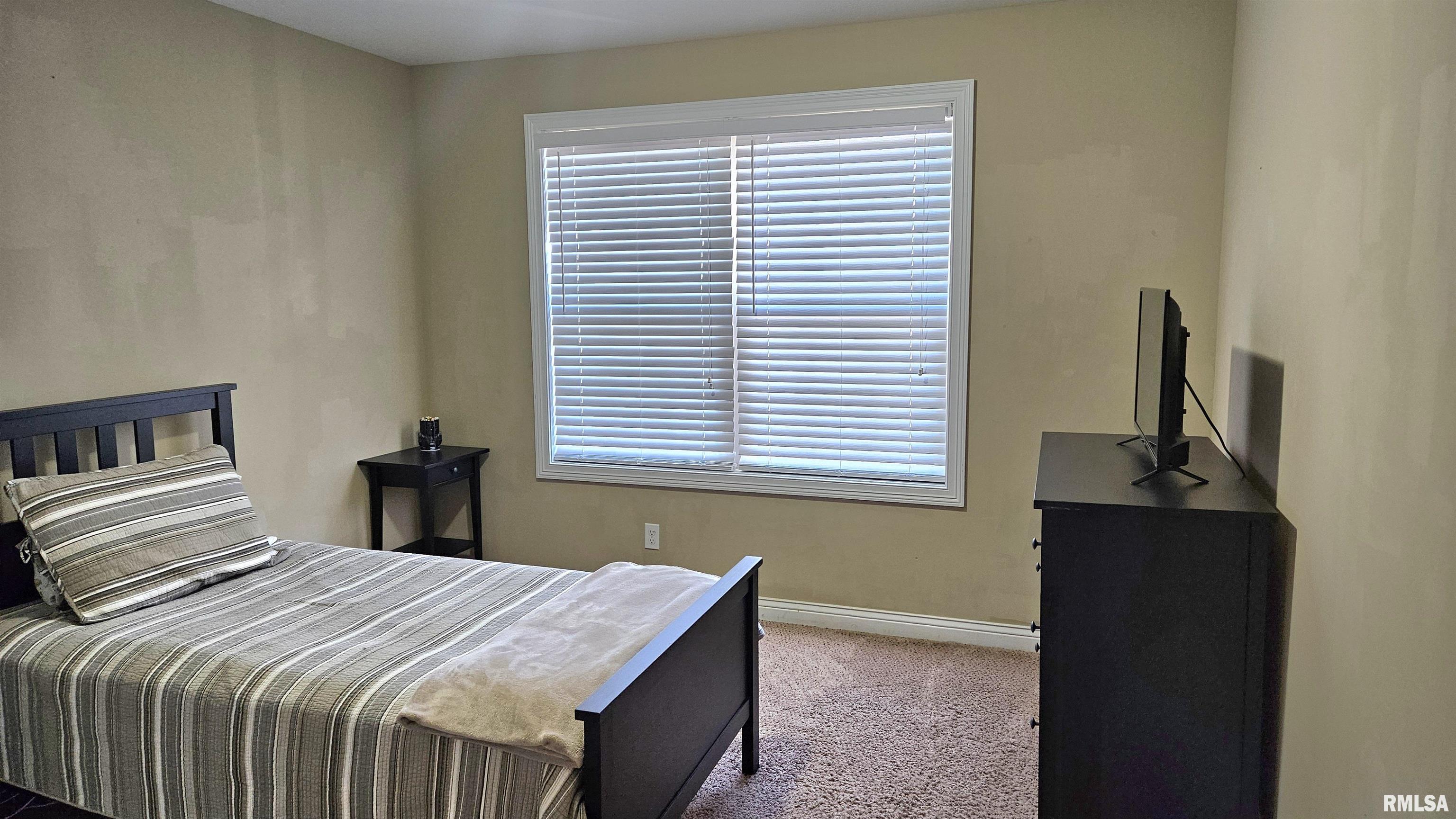 122 E Cypress Road, Canton, Illinois image 34