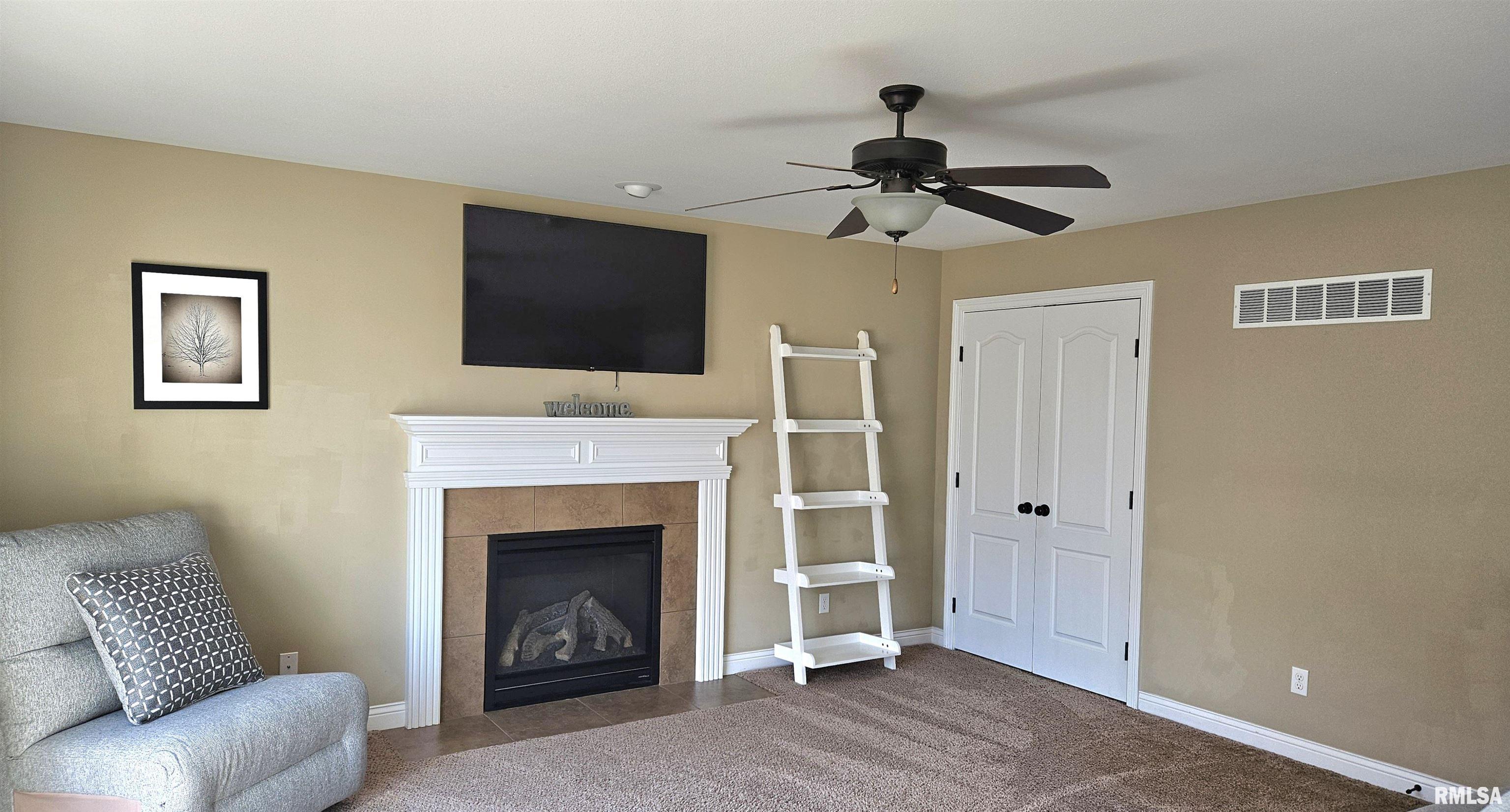122 E Cypress Road, Canton, Illinois image 7