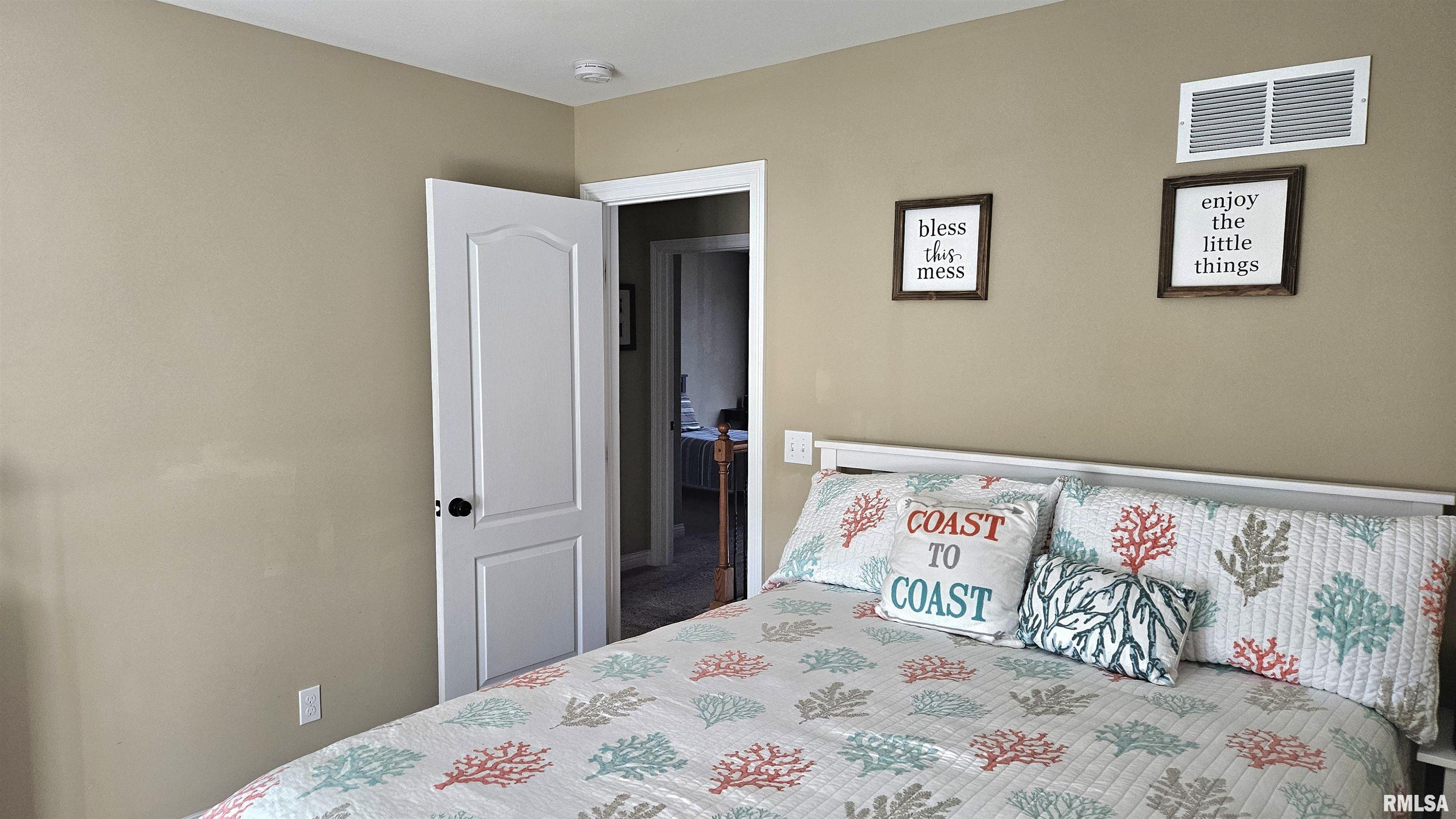 122 E Cypress Road, Canton, Illinois image 28
