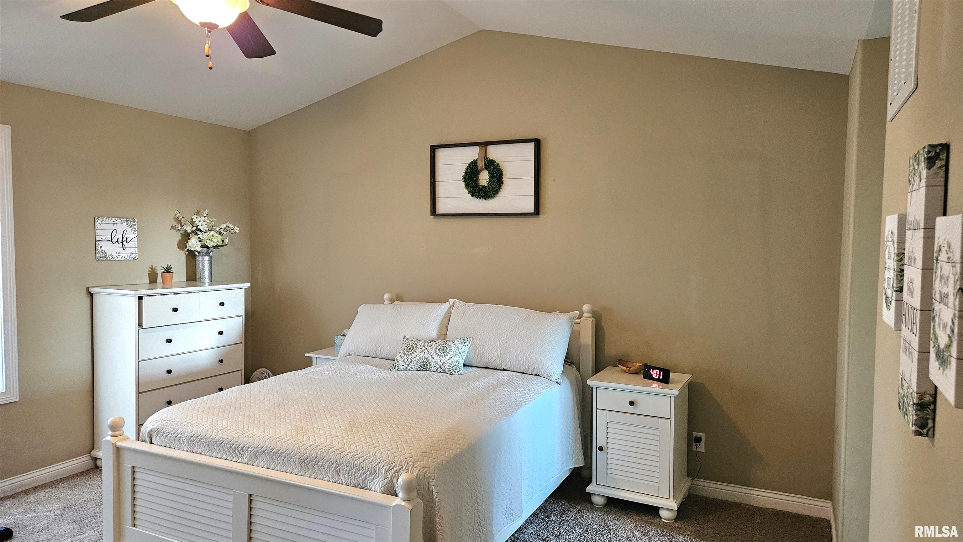 122 E Cypress Road, Canton, Illinois image 21