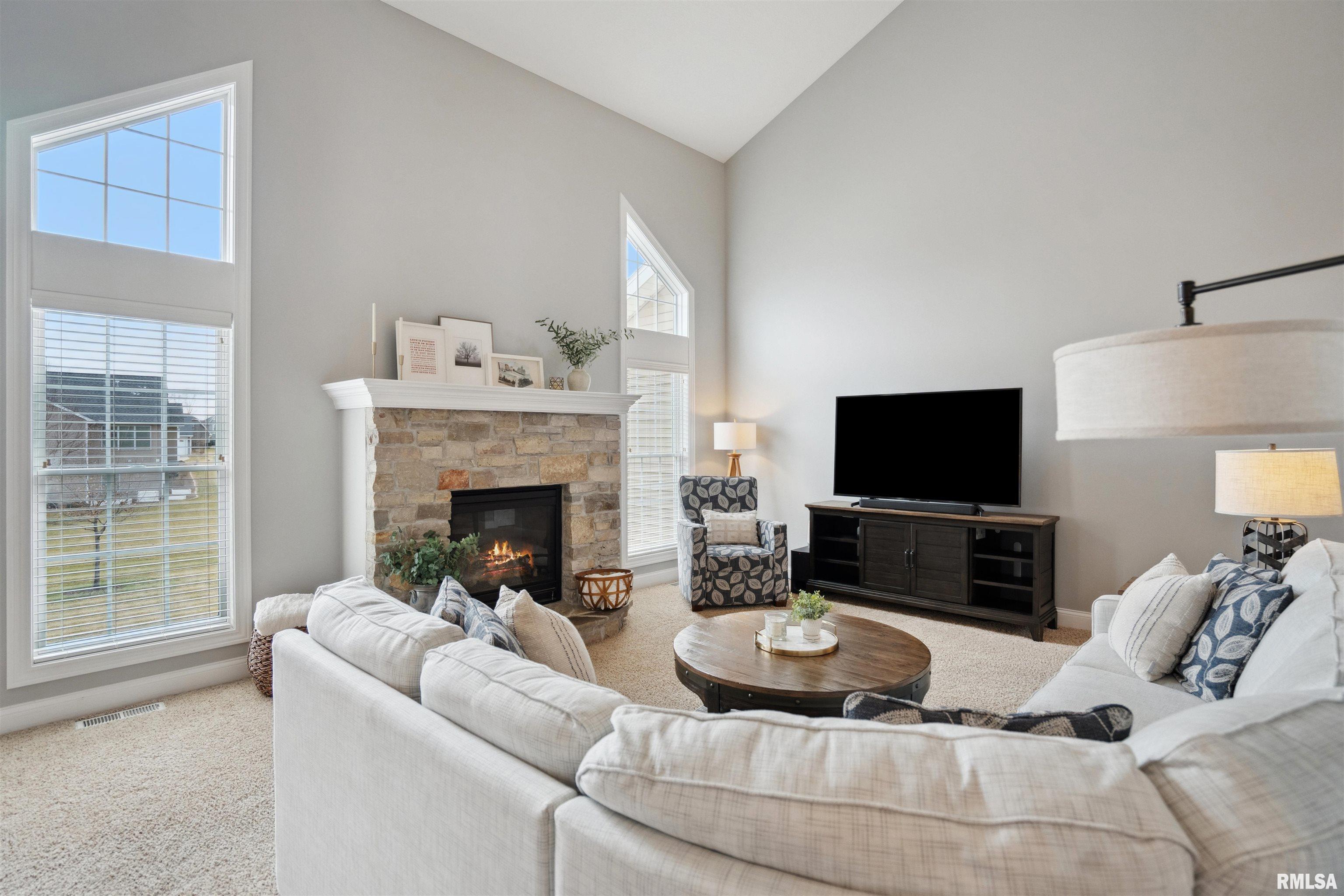 6631 Summerfield Drive, Bettendorf, Iowa image 7