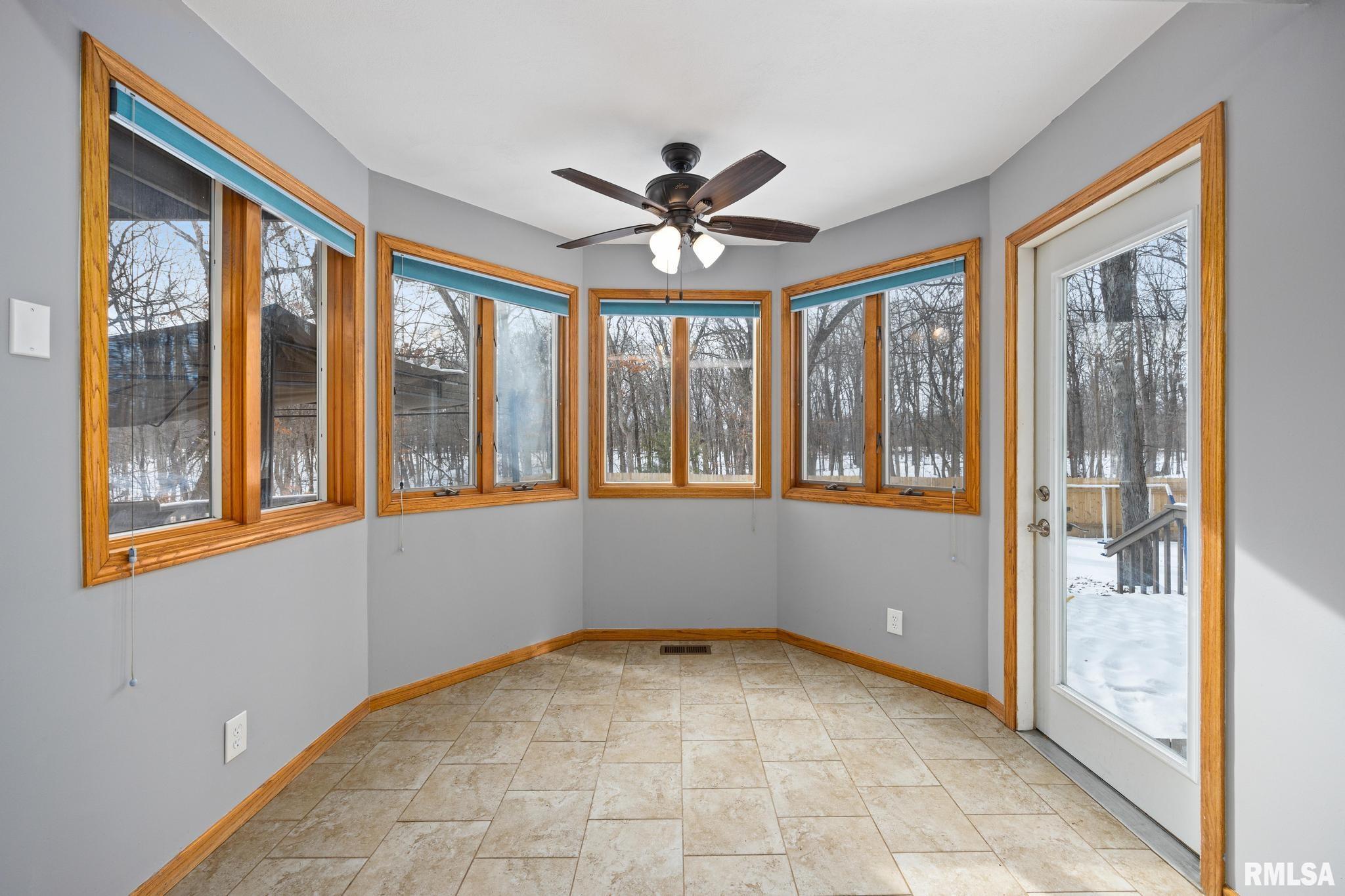 12227 Wood Ridge Court, Dunlap, Illinois image 11