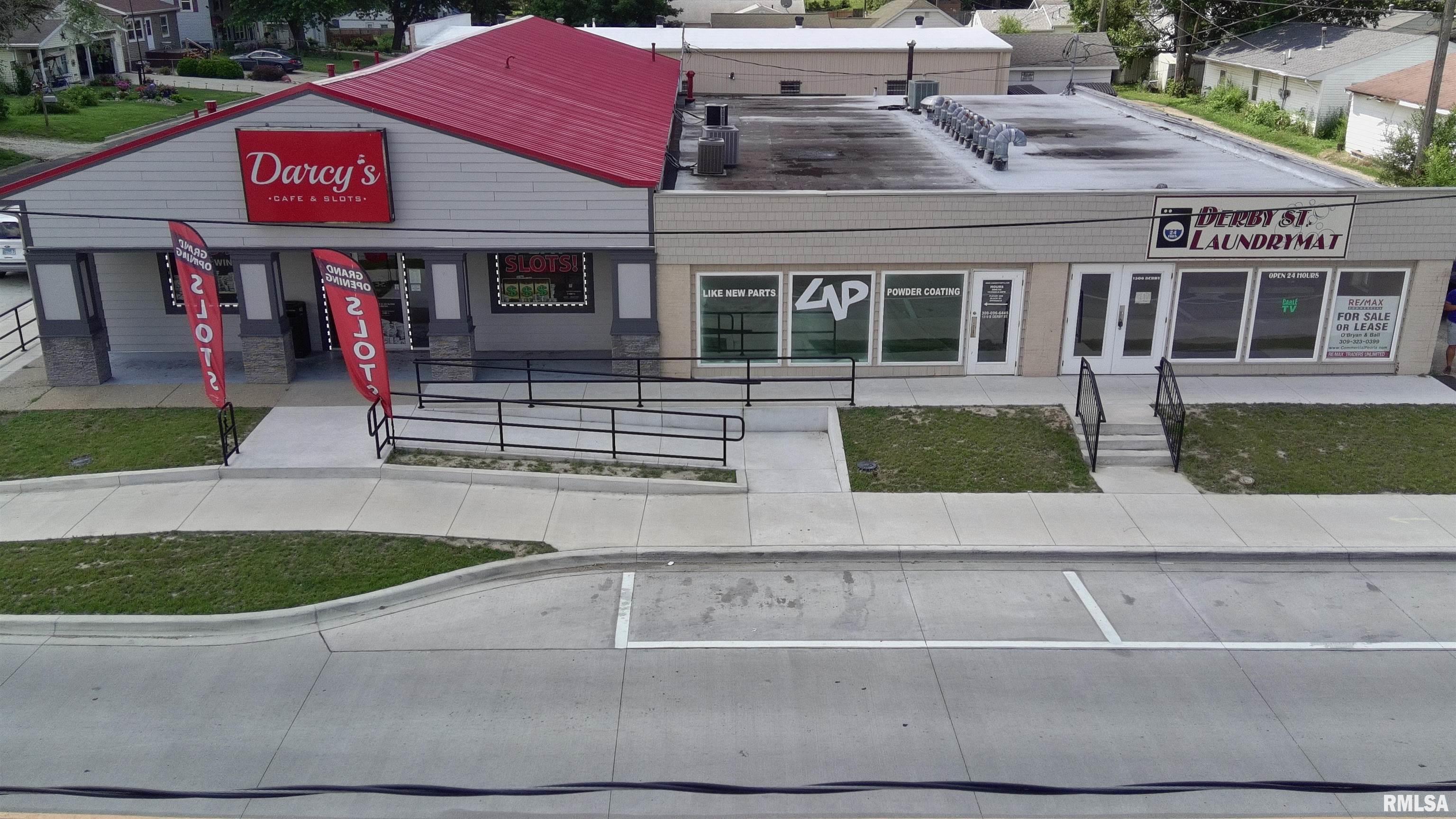 Photo 1 of 10 — 1306 DERBY Street, Pekin, IL 61554