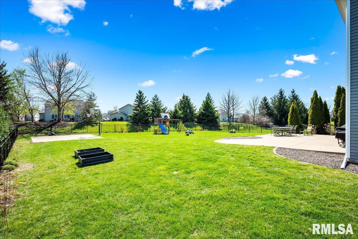 2710 W Quartz Street, Dunlap, Illinois image 2