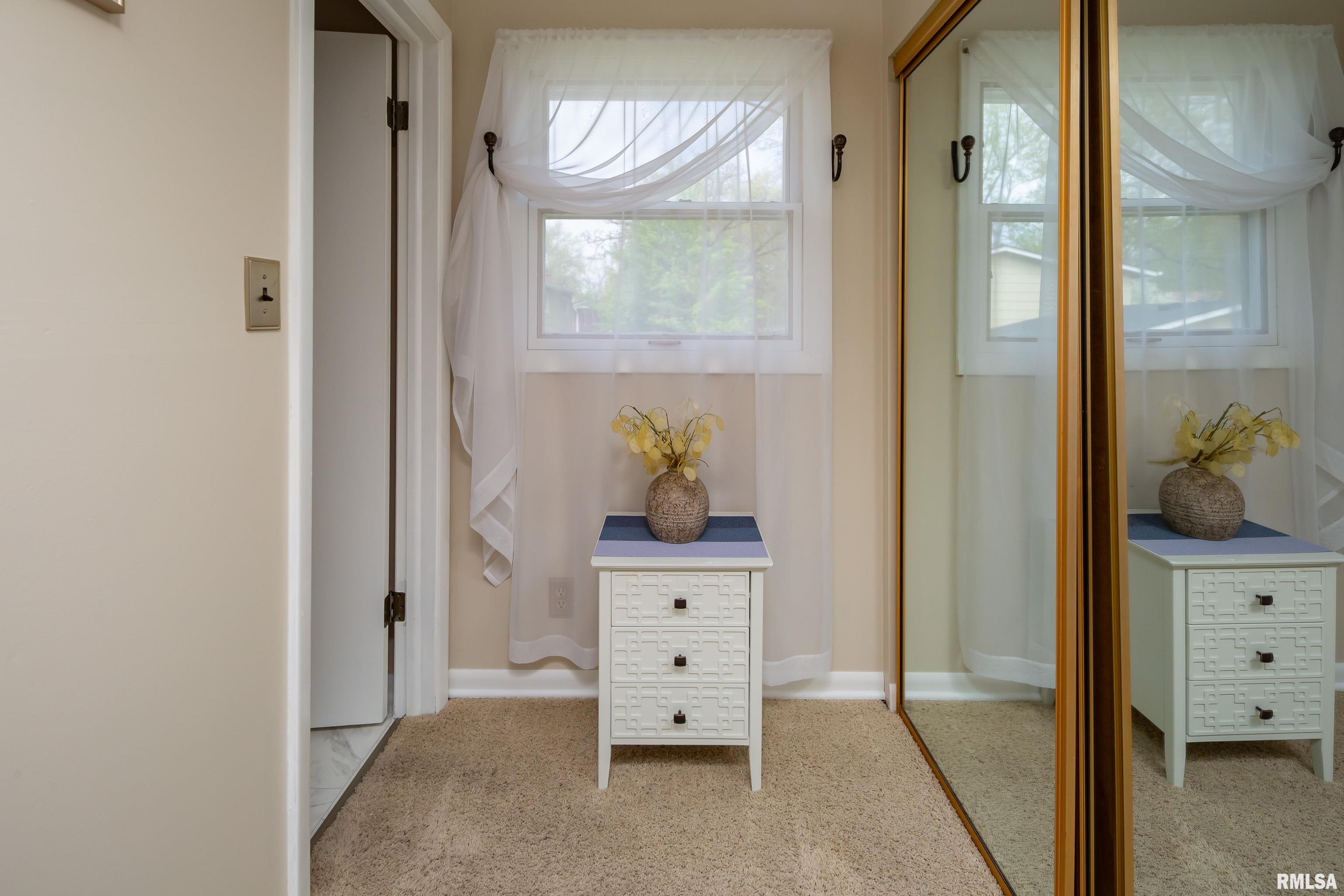 2828 Jersey Ridge Road, Davenport, Iowa image 25