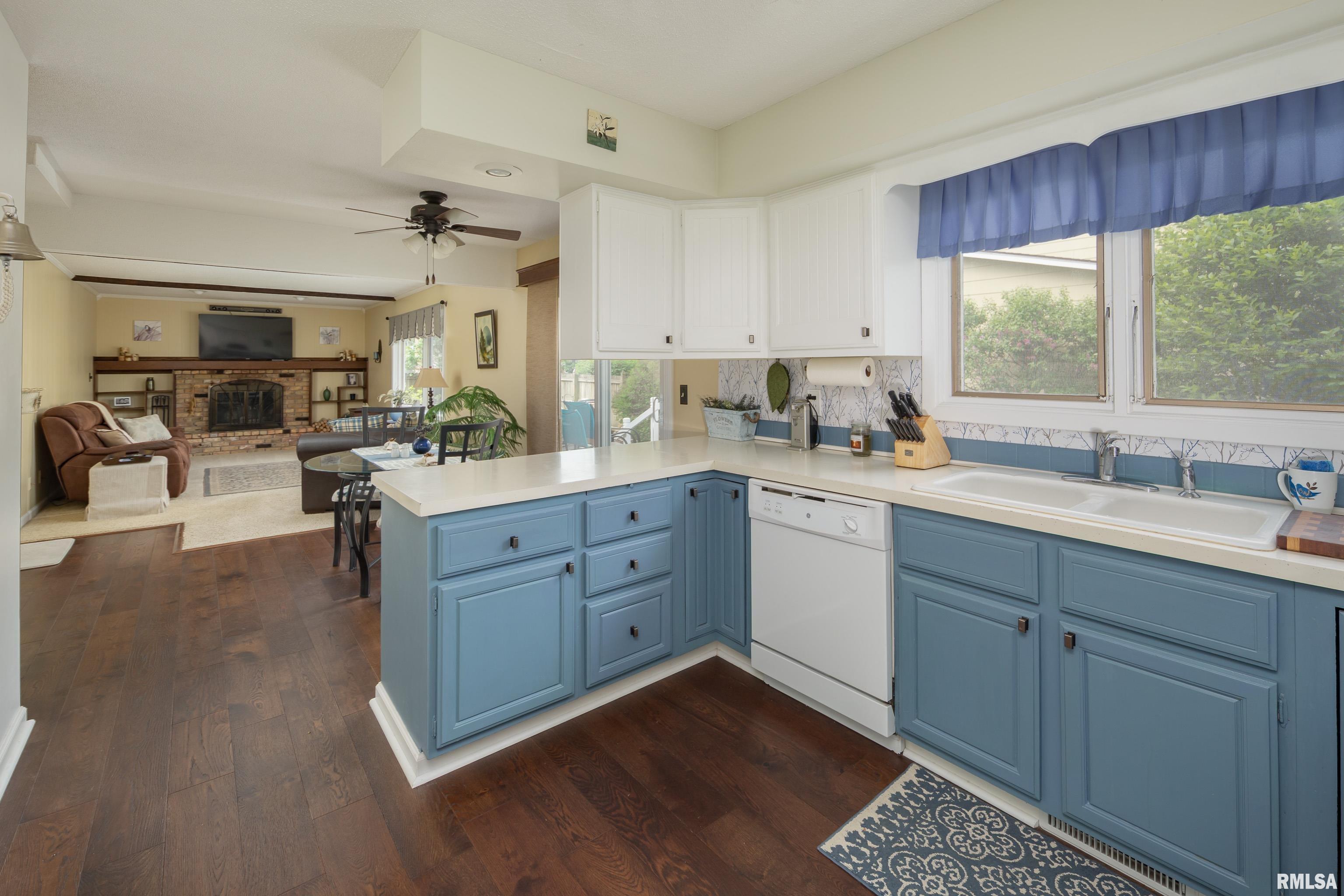 2828 Jersey Ridge Road, Davenport, Iowa image 11