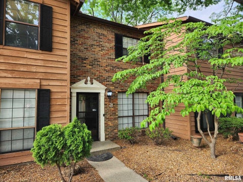 Condo For Sale - 160 S Durkin Drive #3<br/> Springfield, IL 62704