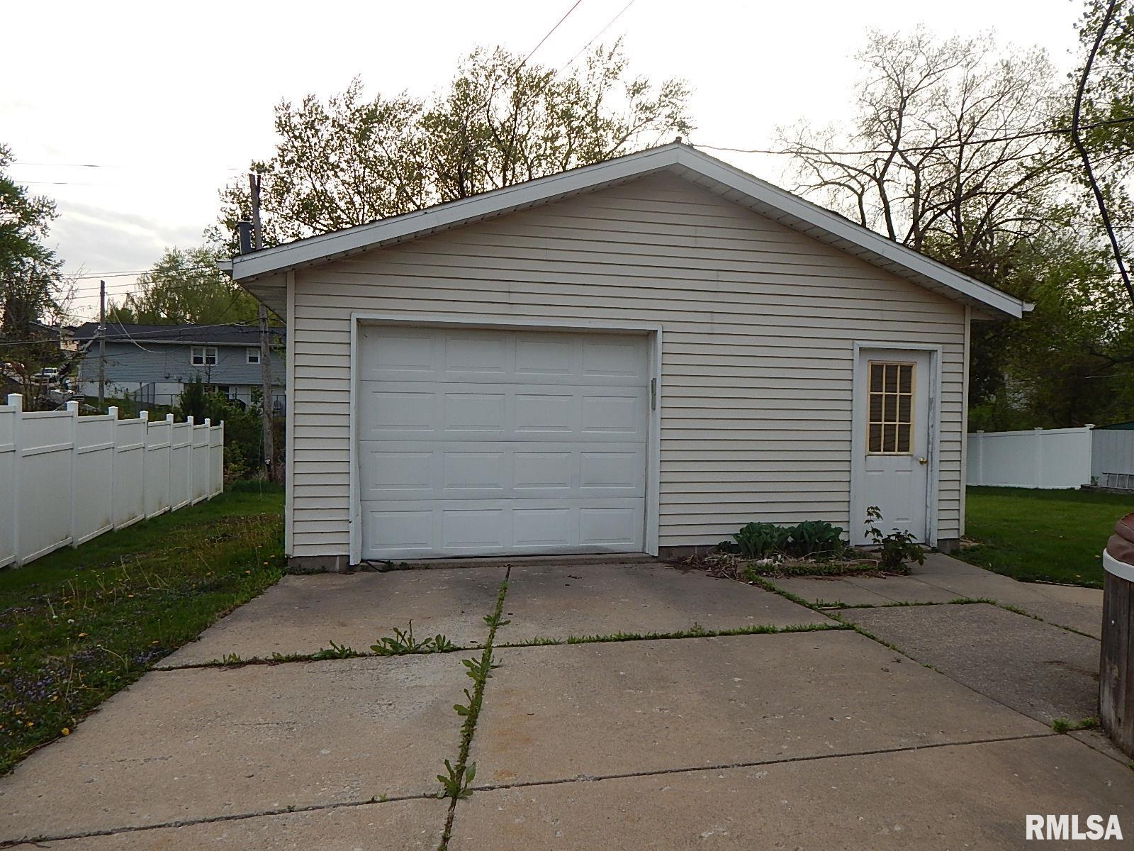 3816 N Linwood Avenue, Davenport, Iowa image 21
