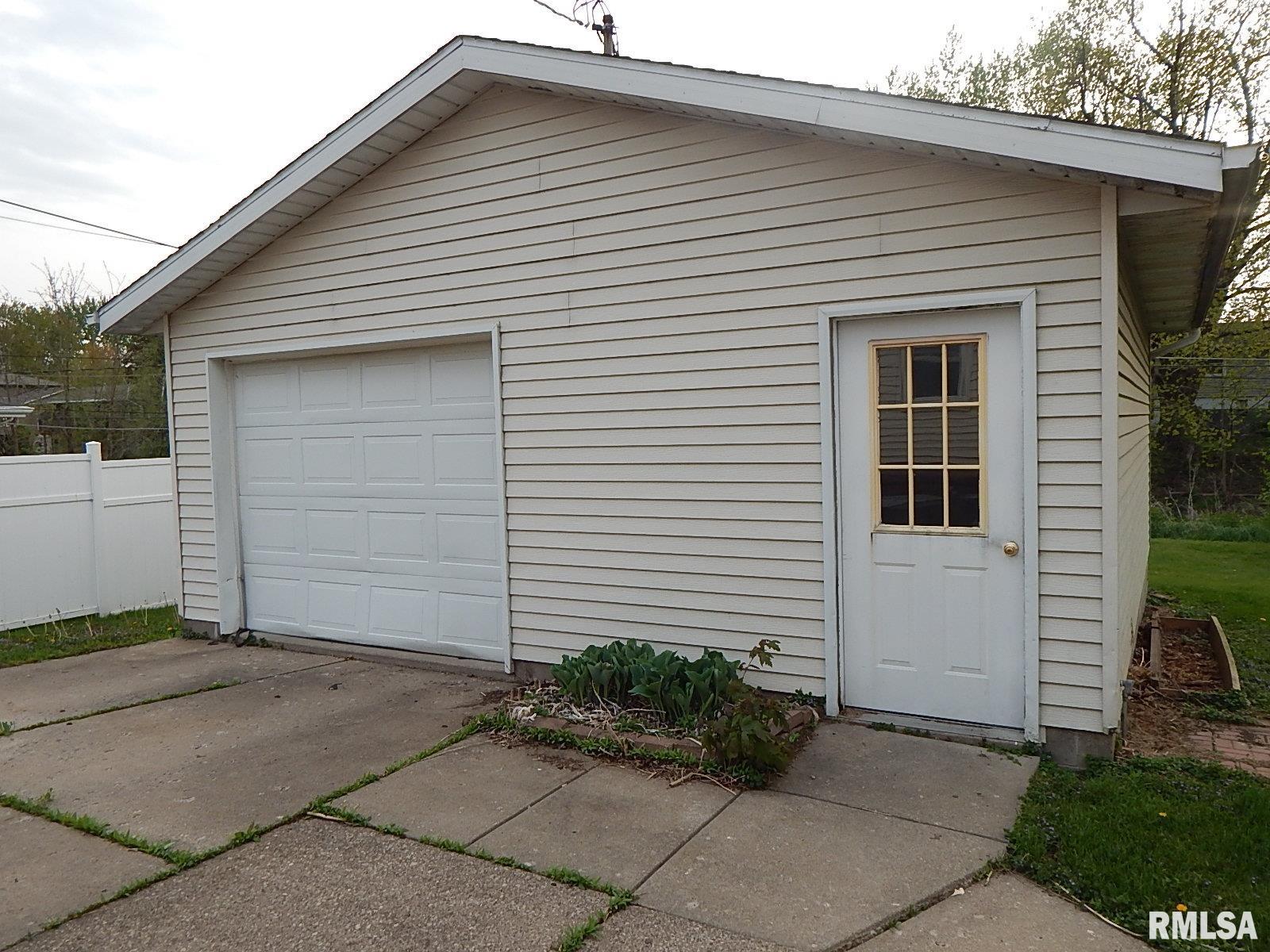3816 N Linwood Avenue, Davenport, Iowa image 17
