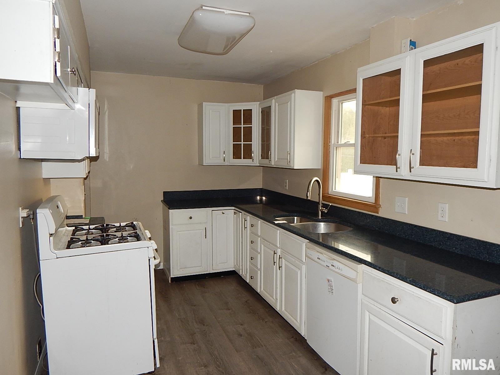 3816 N Linwood Avenue, Davenport, Iowa image 2
