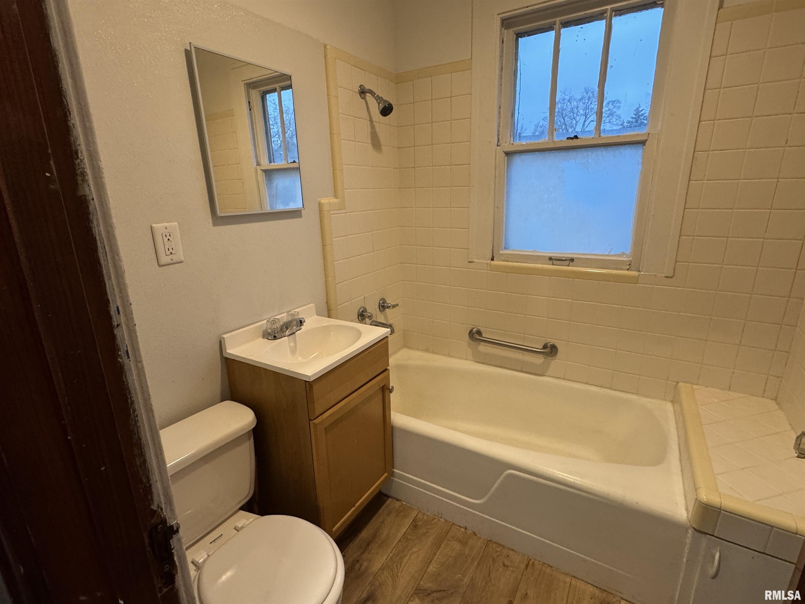1017 W Brons Avenue, Peoria, Illinois image 7