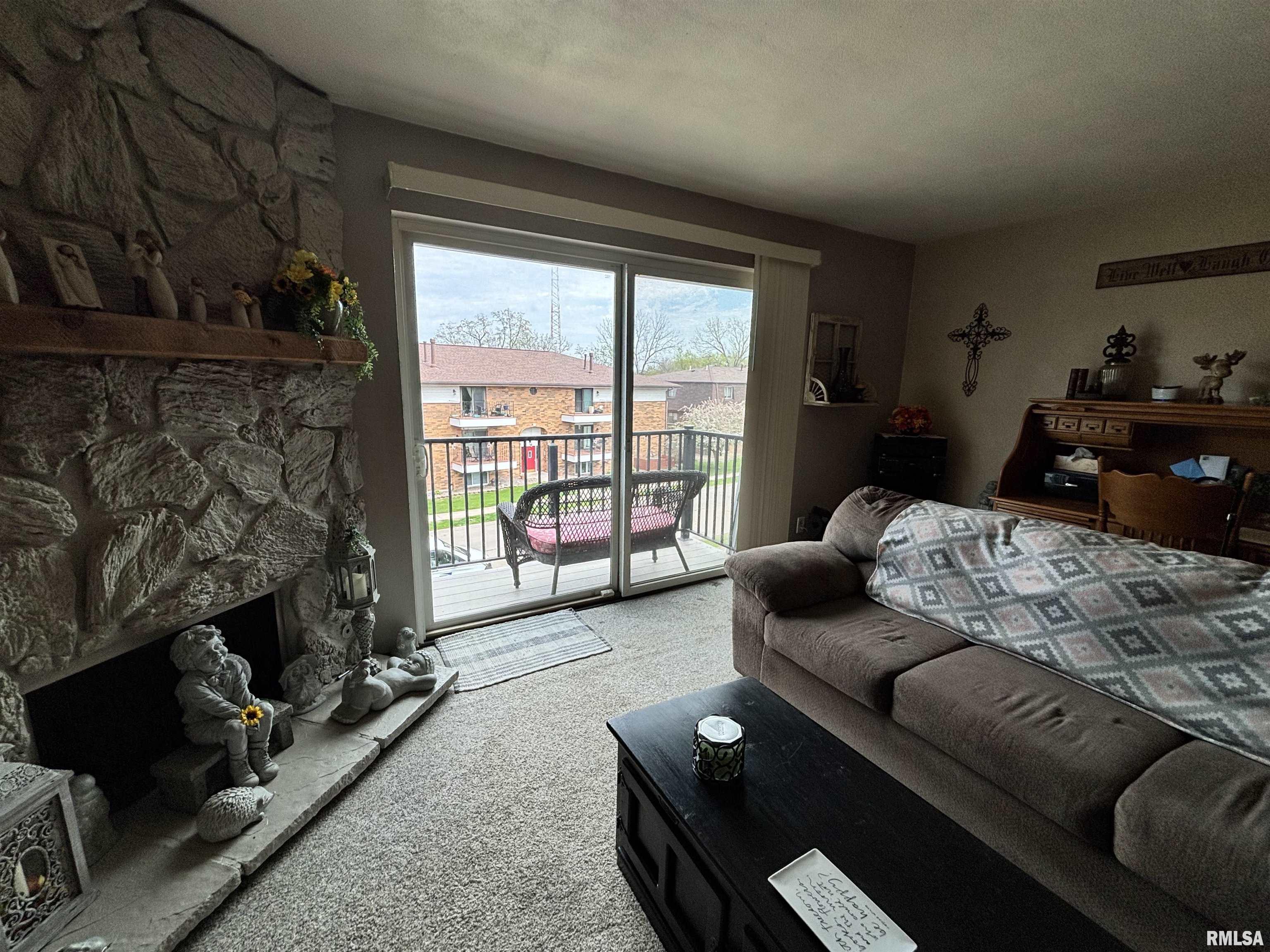 3045 4th Street #12, Moline, Illinois image 3