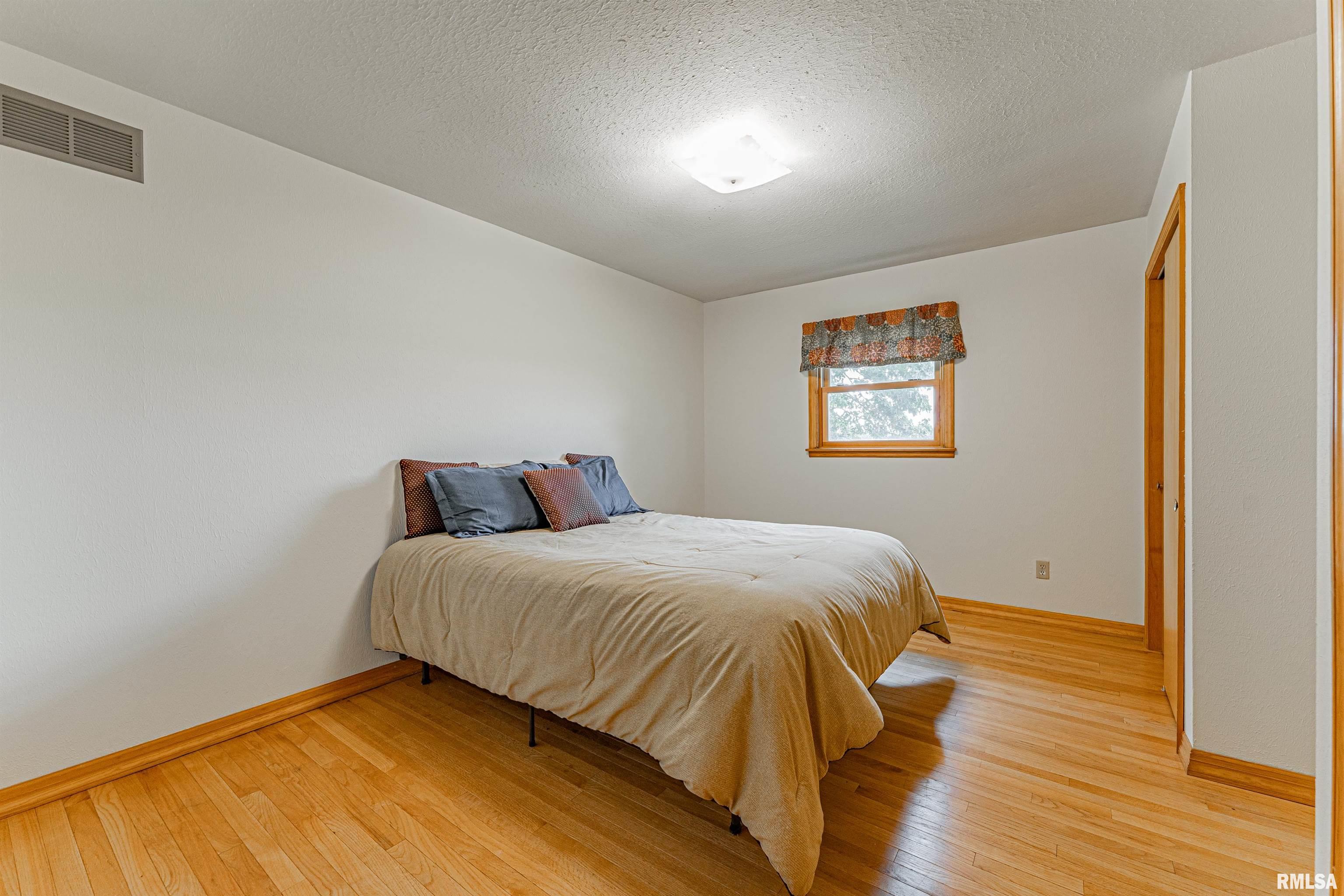 1598 700th Avenue, Lincoln, Illinois image 21