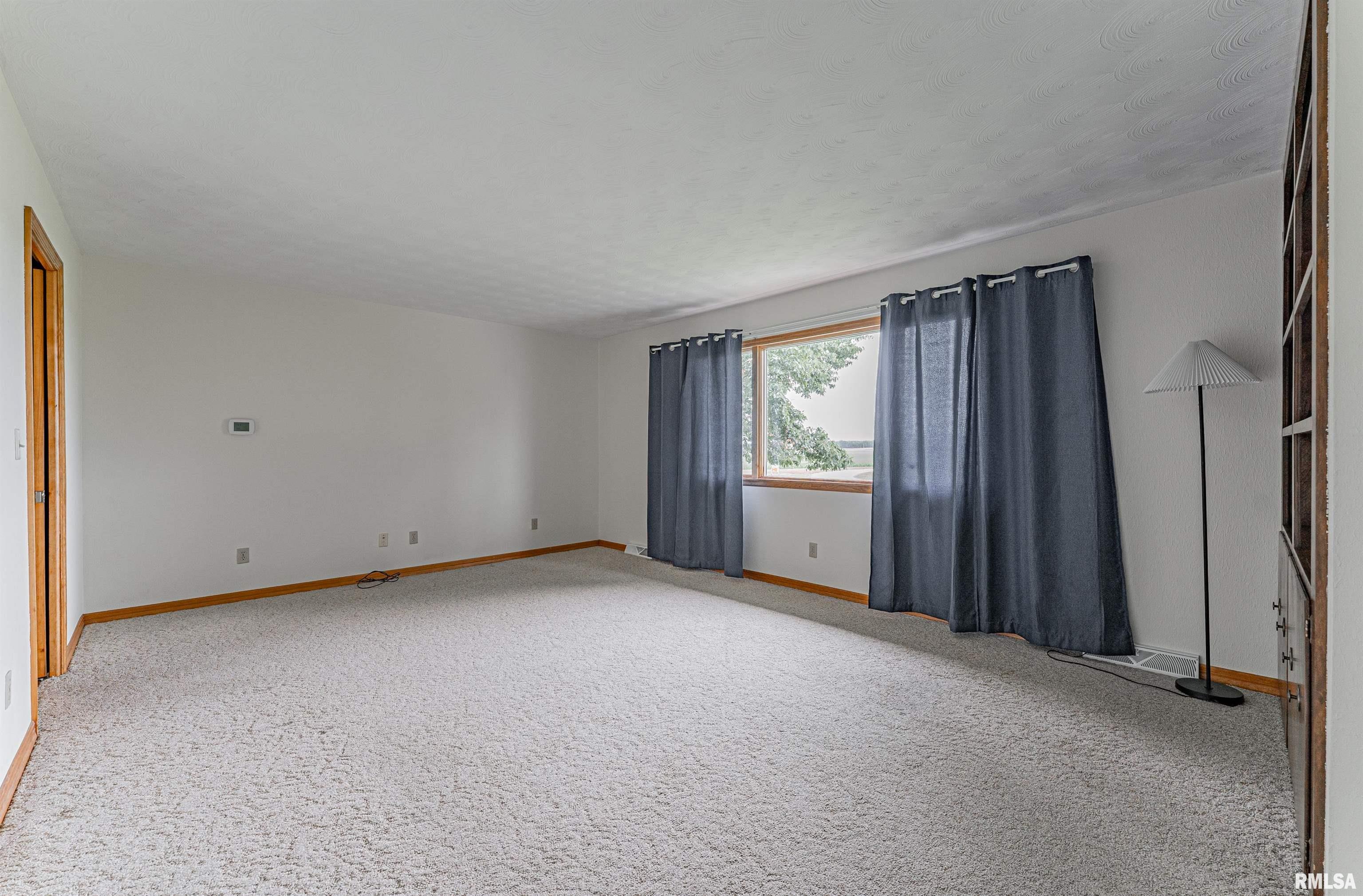 1598 700th Avenue, Lincoln, Illinois image 10