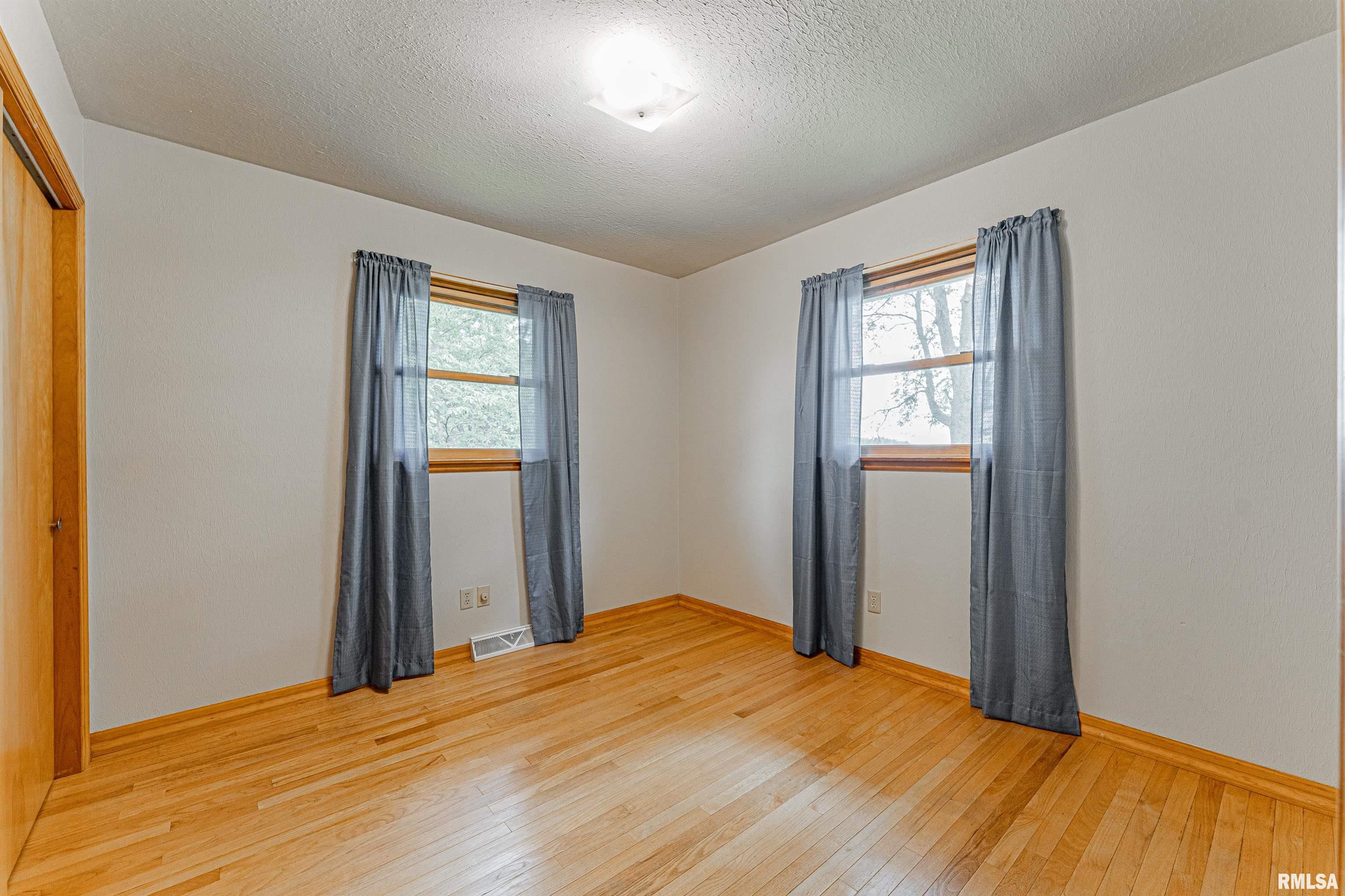 1598 700th Avenue, Lincoln, Illinois image 25