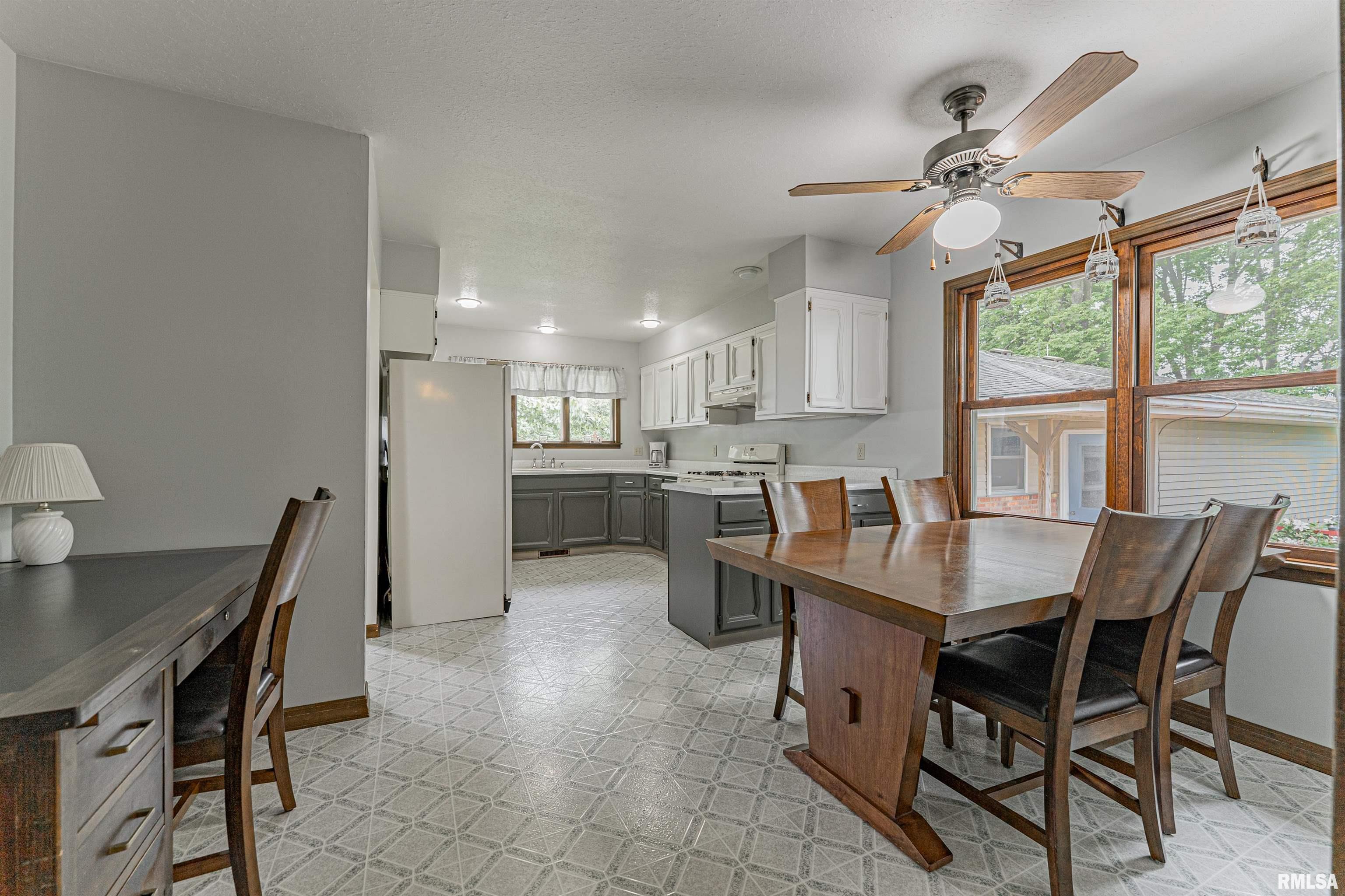 1598 700th Avenue, Lincoln, Illinois image 18