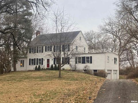 Homes For Sale - 2606 W Lake Shore Drive<br/> Sangamon County, Springfield, IL 62712