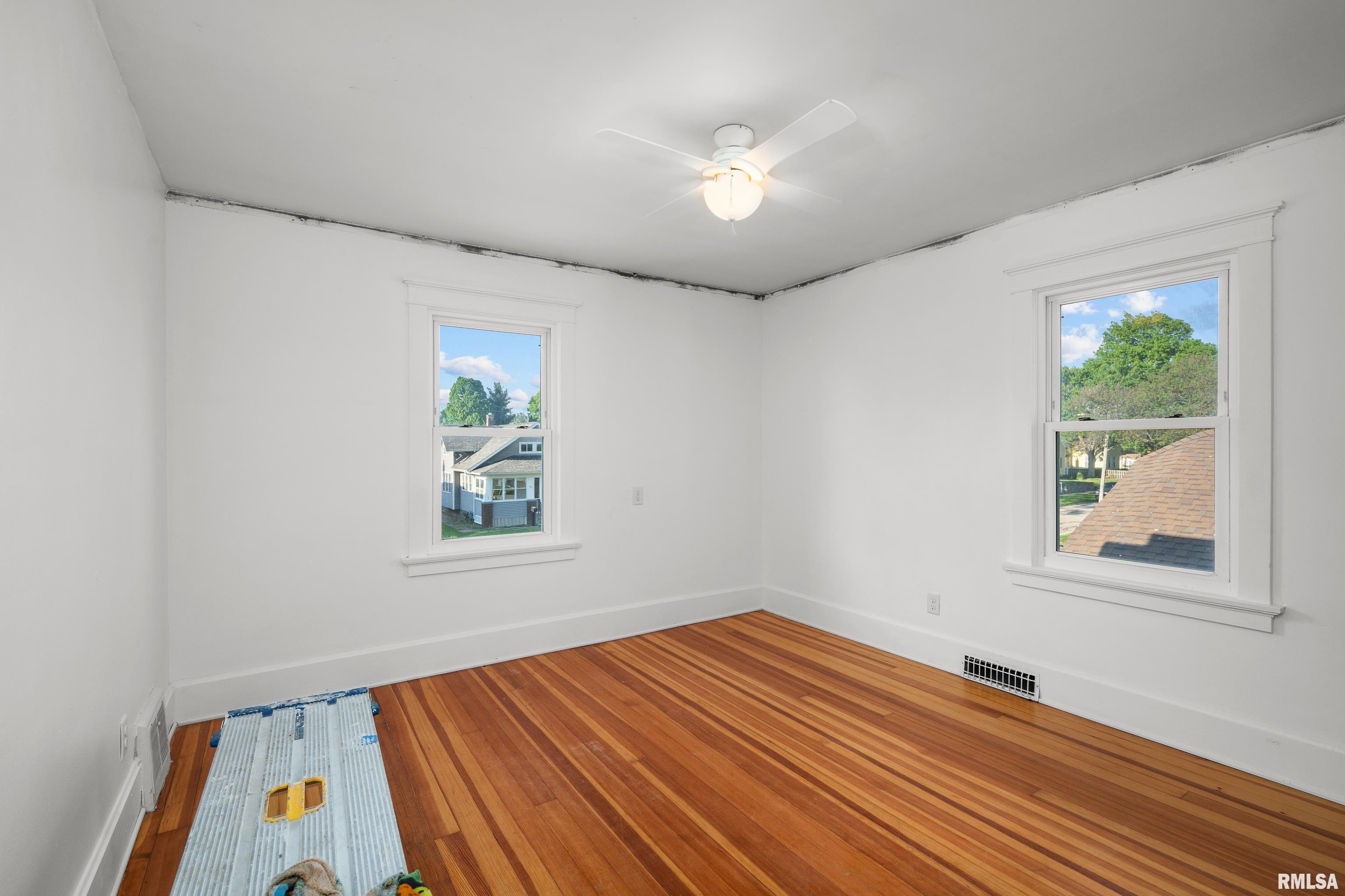 820 20th Avenue, Moline, Illinois image 24