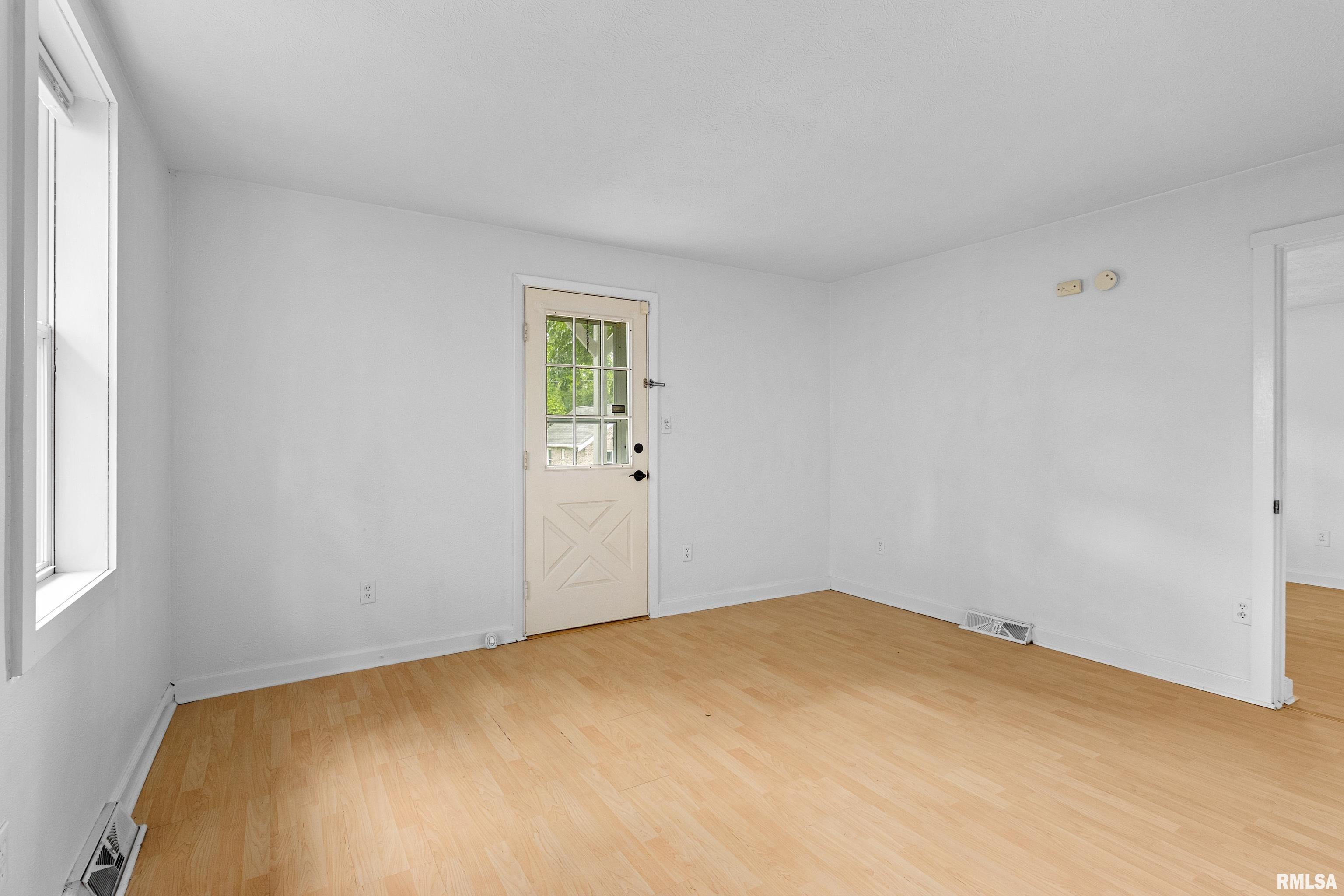 4415 N Constantine Avenue, Peoria Heights, Illinois image 8