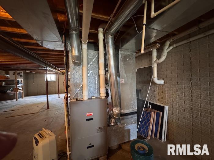 24211 N Carver Road, Canton, Illinois image 26