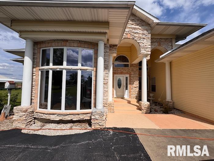 24211 N Carver Road, Canton, Illinois image 32