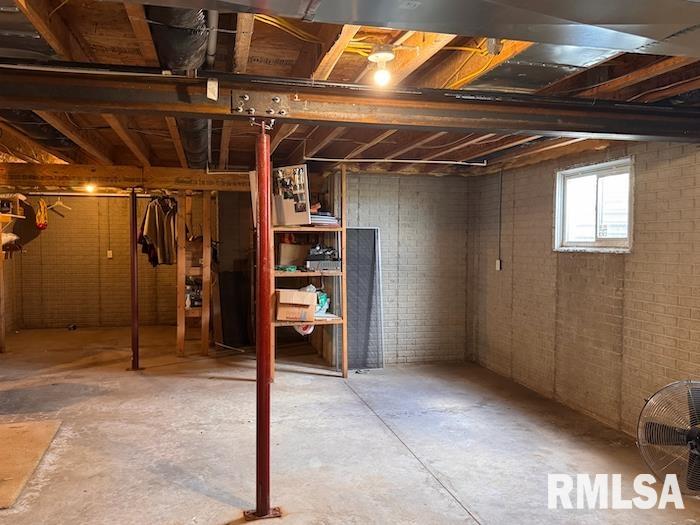 24211 N Carver Road, Canton, Illinois image 29