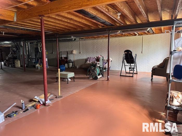 24211 N Carver Road, Canton, Illinois image 25