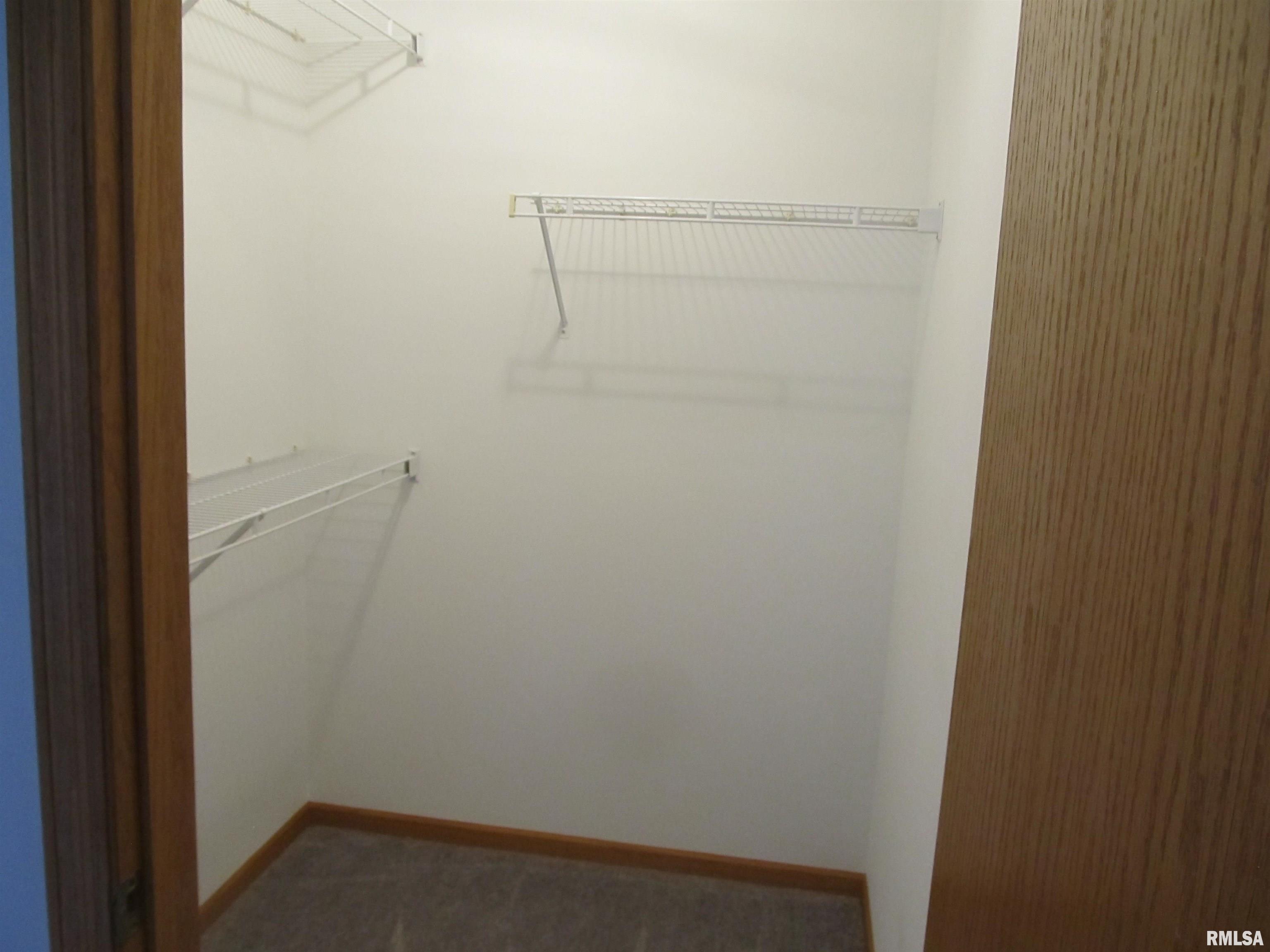 4186 Fairview Drive #5, Bettendorf, Iowa image 9